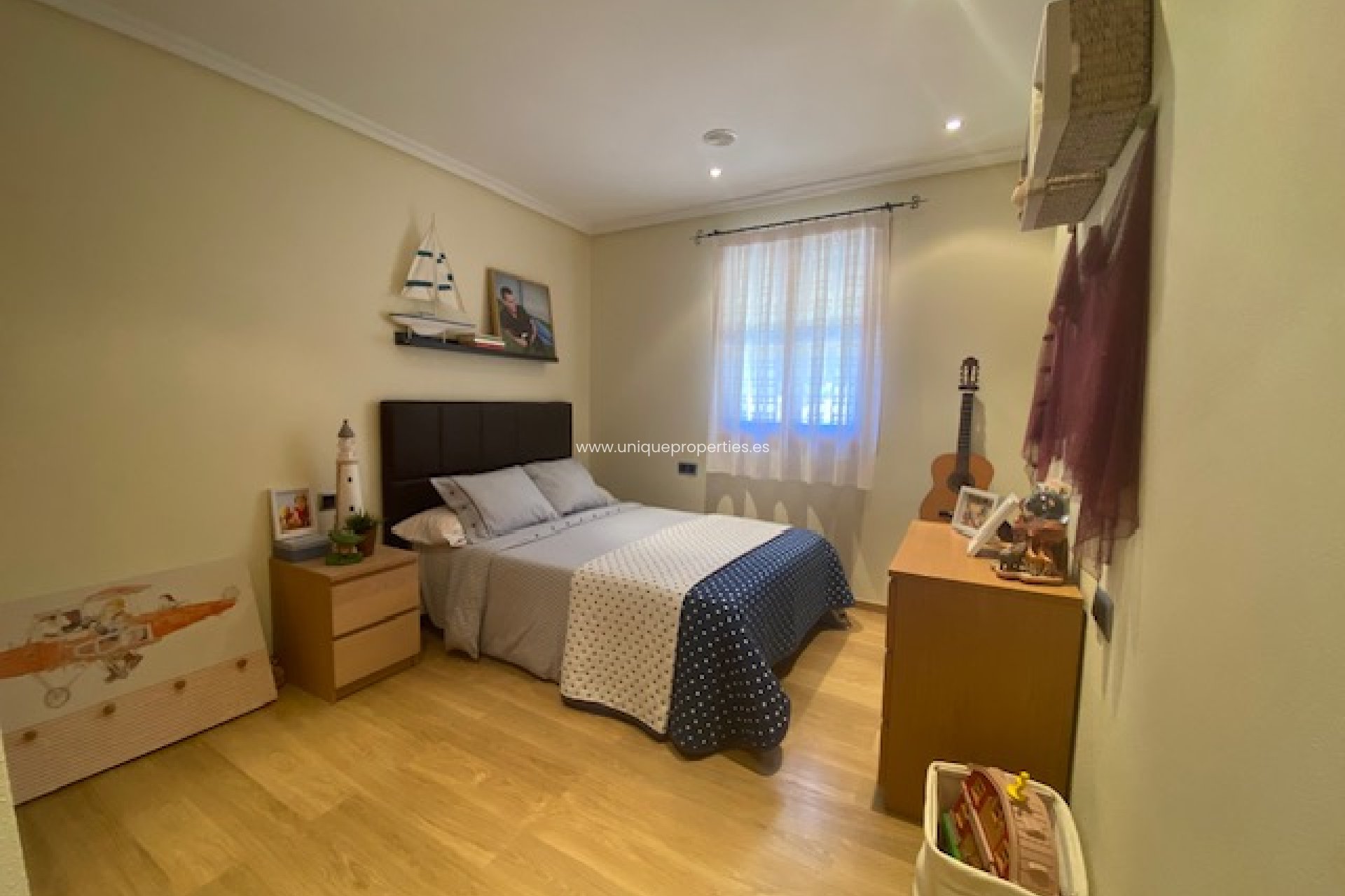 Resale - House -
Murcia