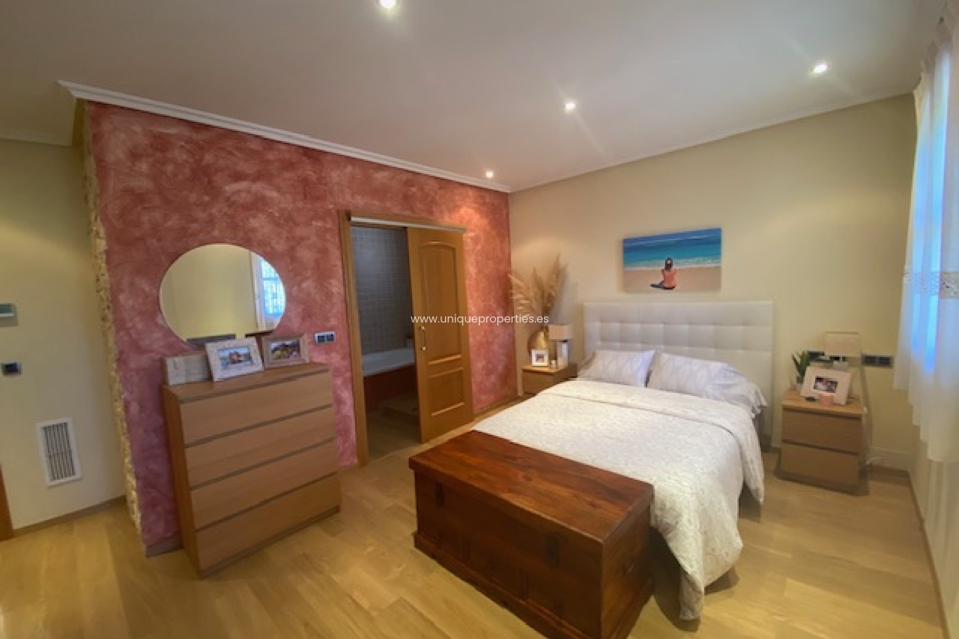 Resale - House -
Murcia