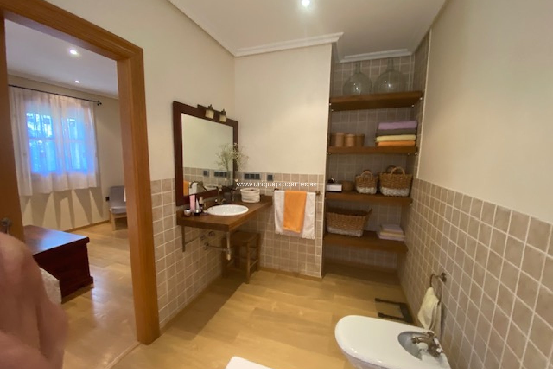 Resale - House -
Murcia