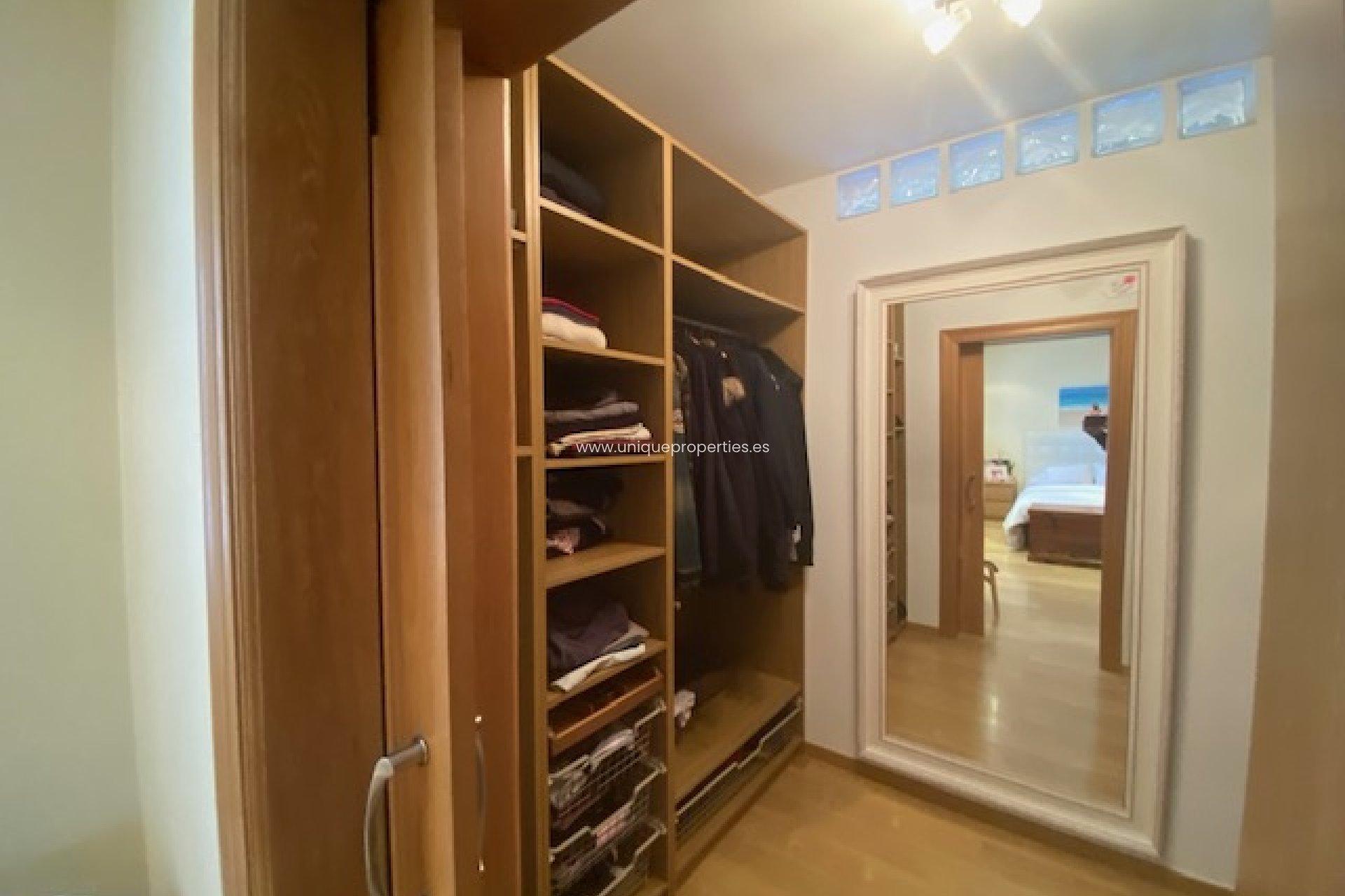 Resale - House -
Murcia