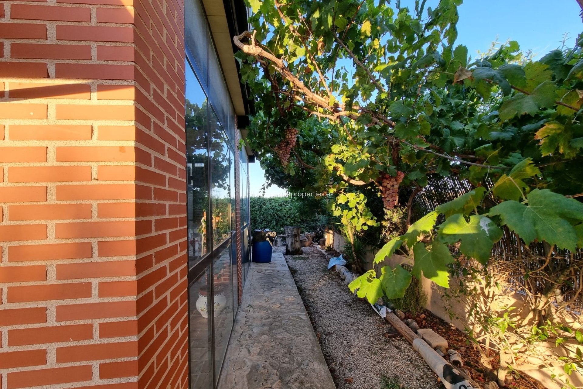Resale - House -
Orihuela - Benferri