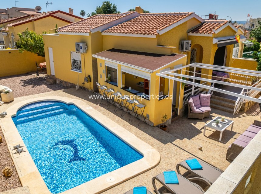 Resale - House -
San Fulgencio - urb.la marina