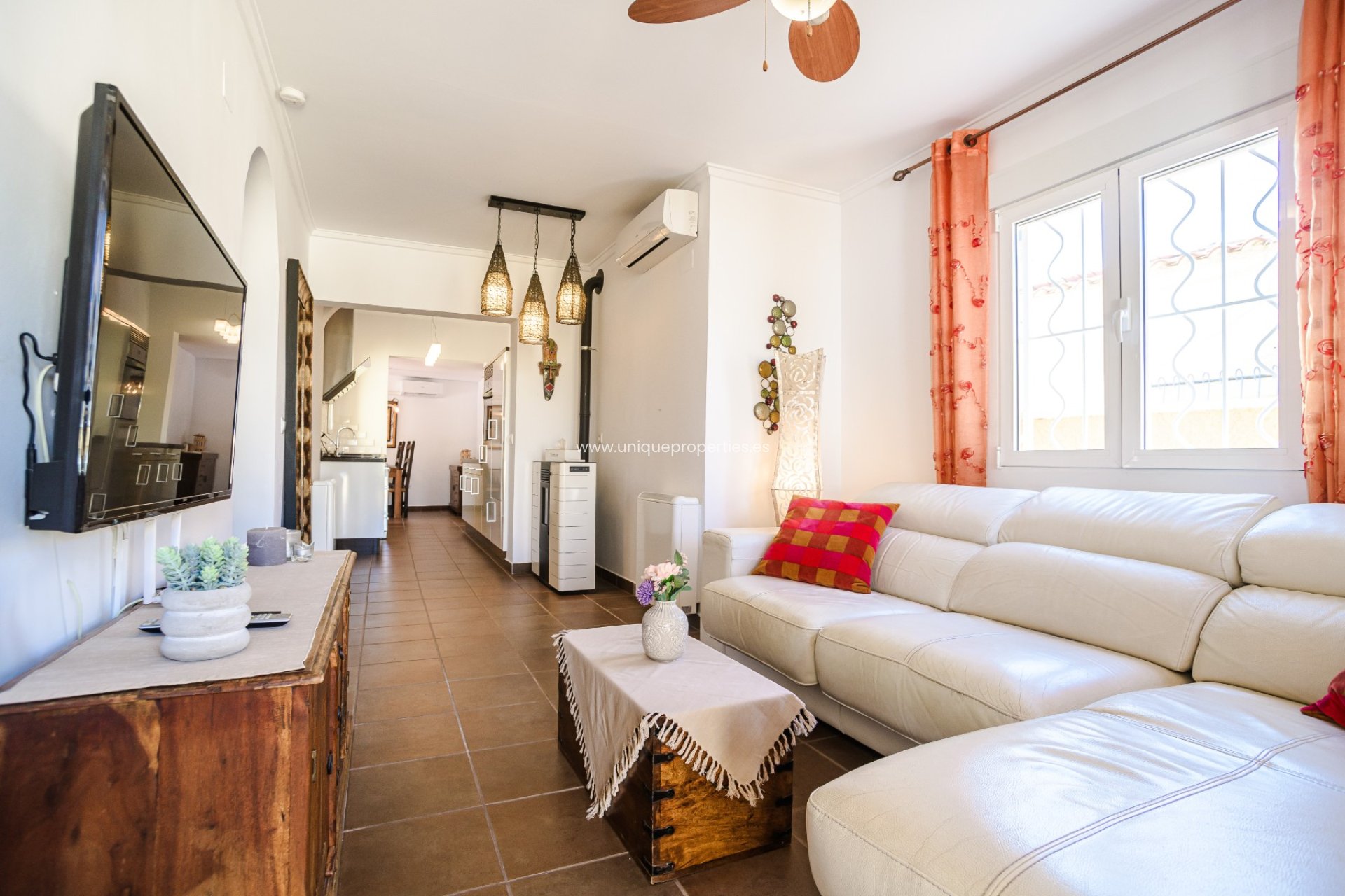 Resale - House -
San Fulgencio - urb.la marina
