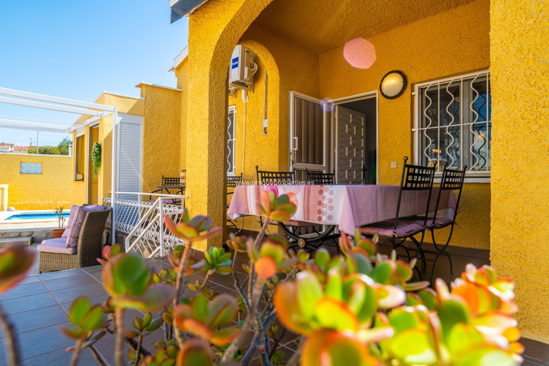 Resale - House -
San Fulgencio - urb.la marina