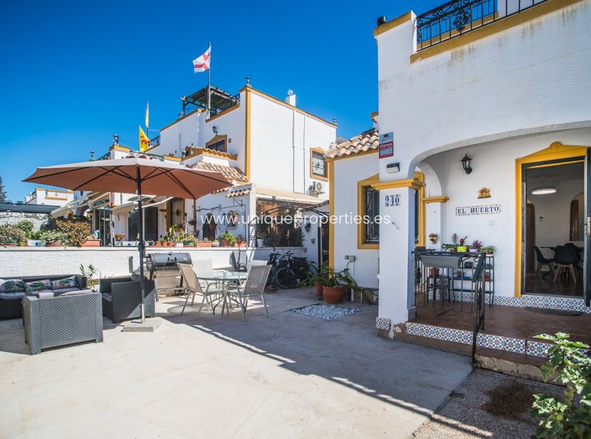 Resale - House -
VISTABELLA GOLF - Entre Naranjos