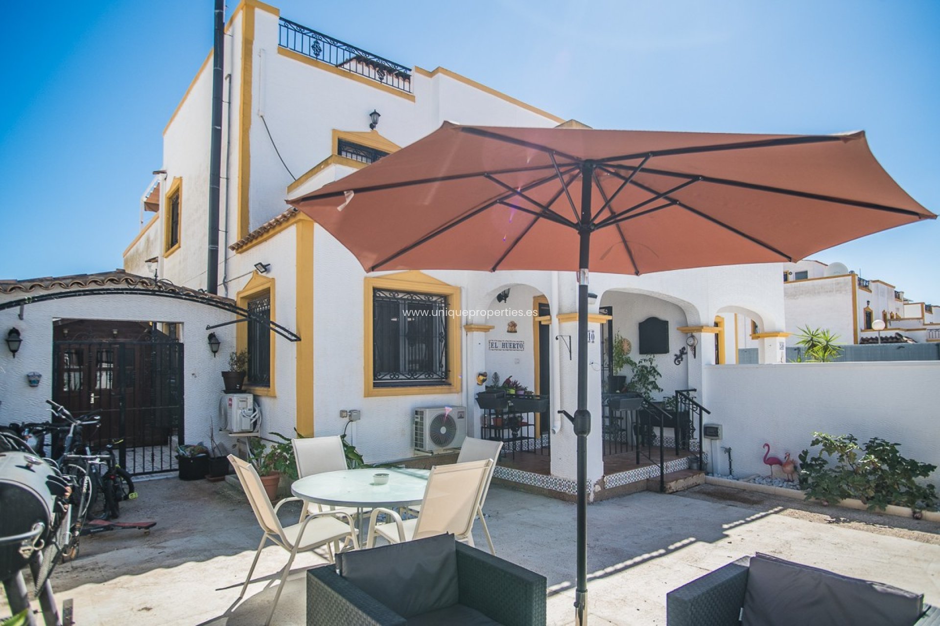 Resale - House -
VISTABELLA GOLF - Entre Naranjos