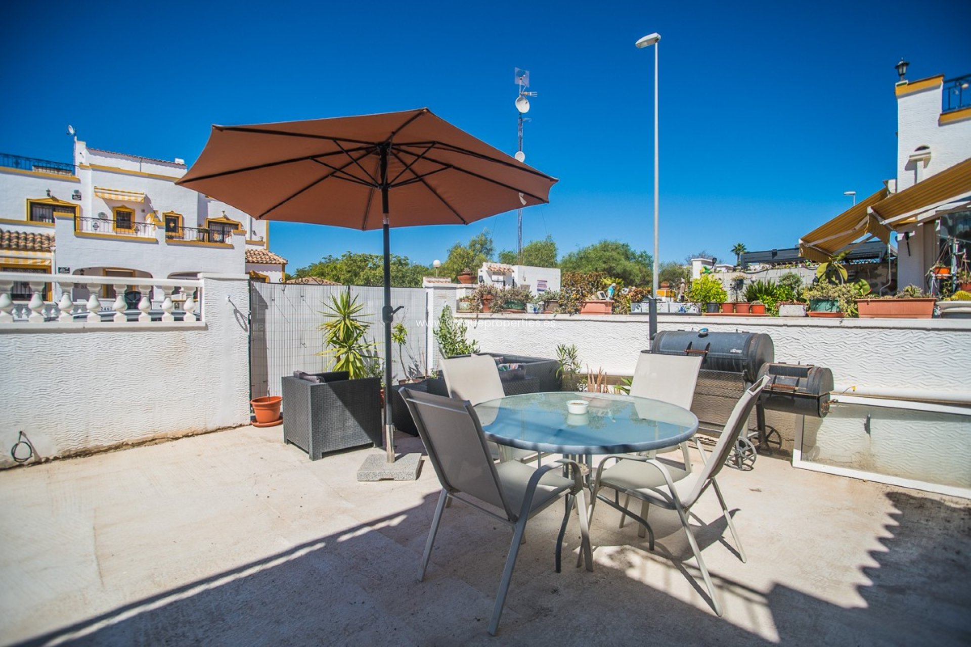 Resale - House -
VISTABELLA GOLF - Entre Naranjos