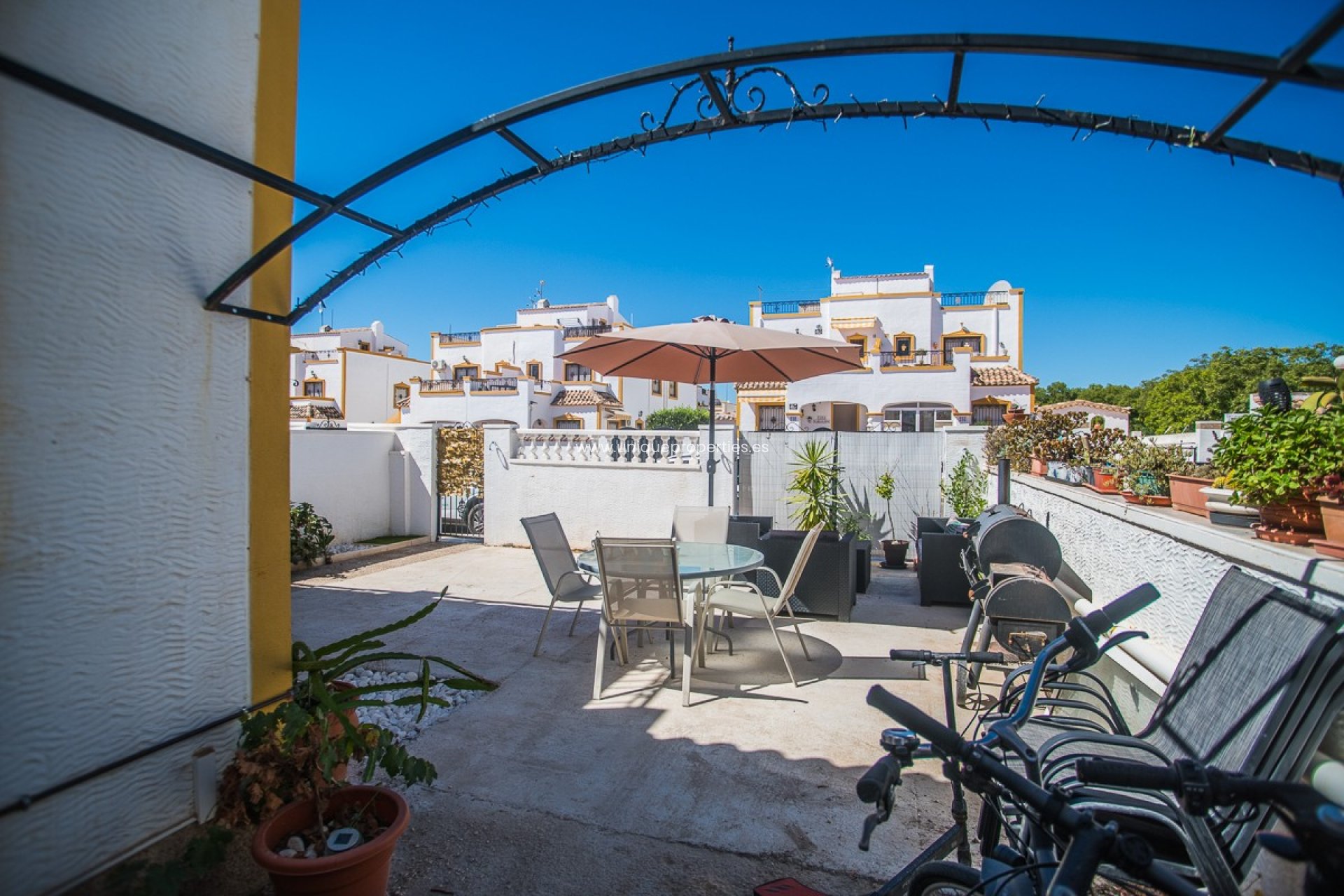 Resale - House -
VISTABELLA GOLF - Entre Naranjos