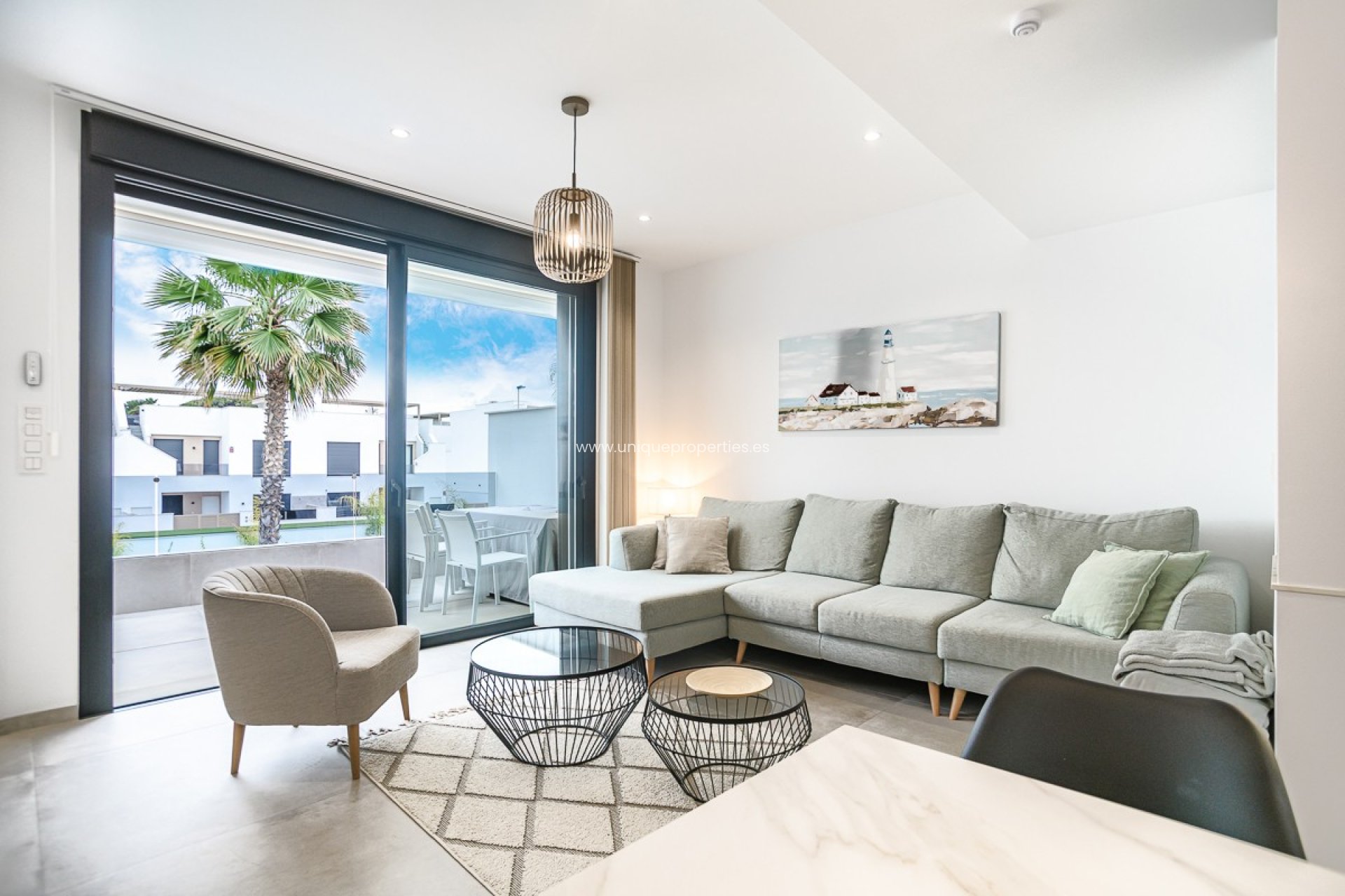 Resale - Penthouse -
LO PAGÁN