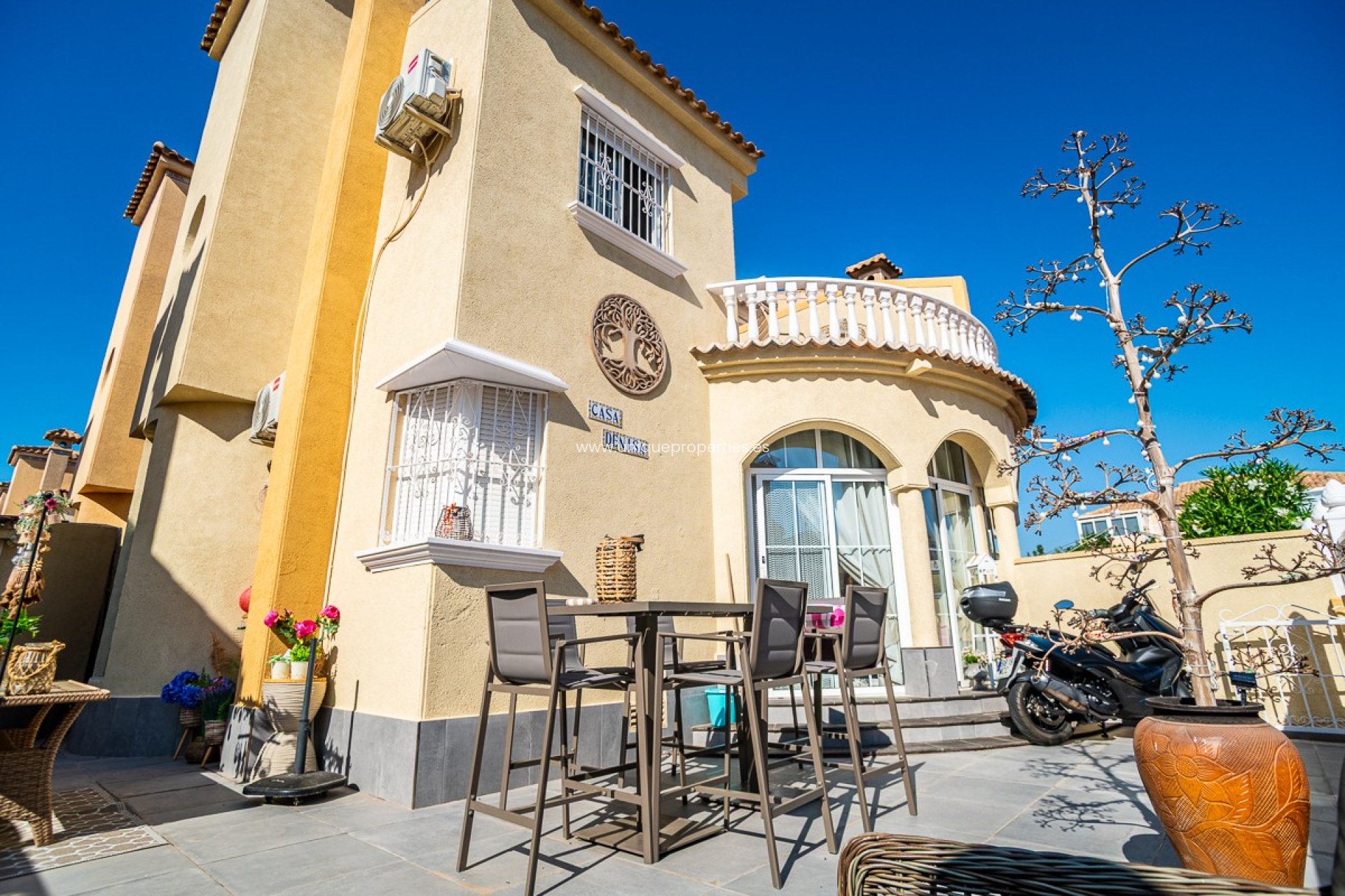 Resale - Quad House -
Orihuela Costa - La Florida