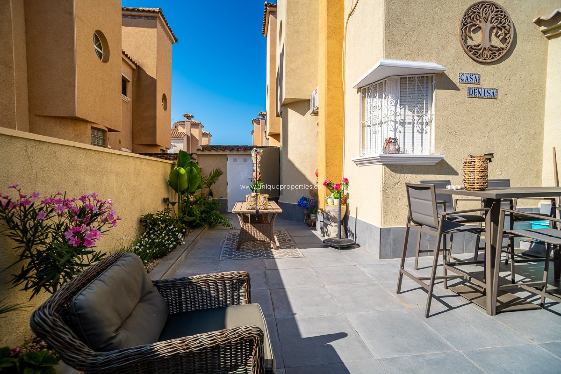Resale - Quad House -
Orihuela Costa - La Florida