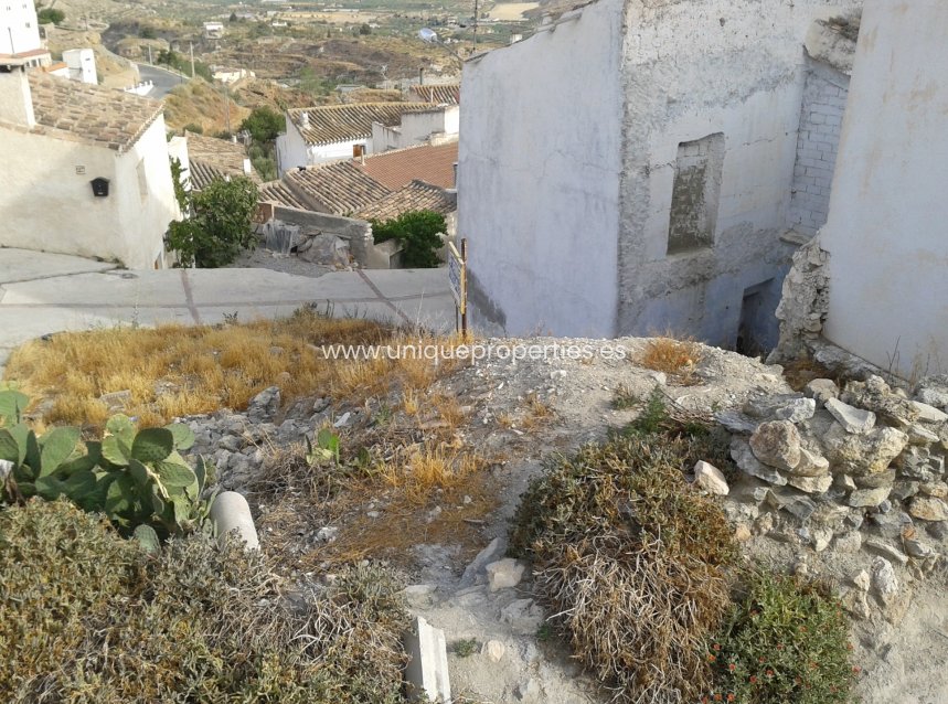 Resale - Urbanisation -
Lucar