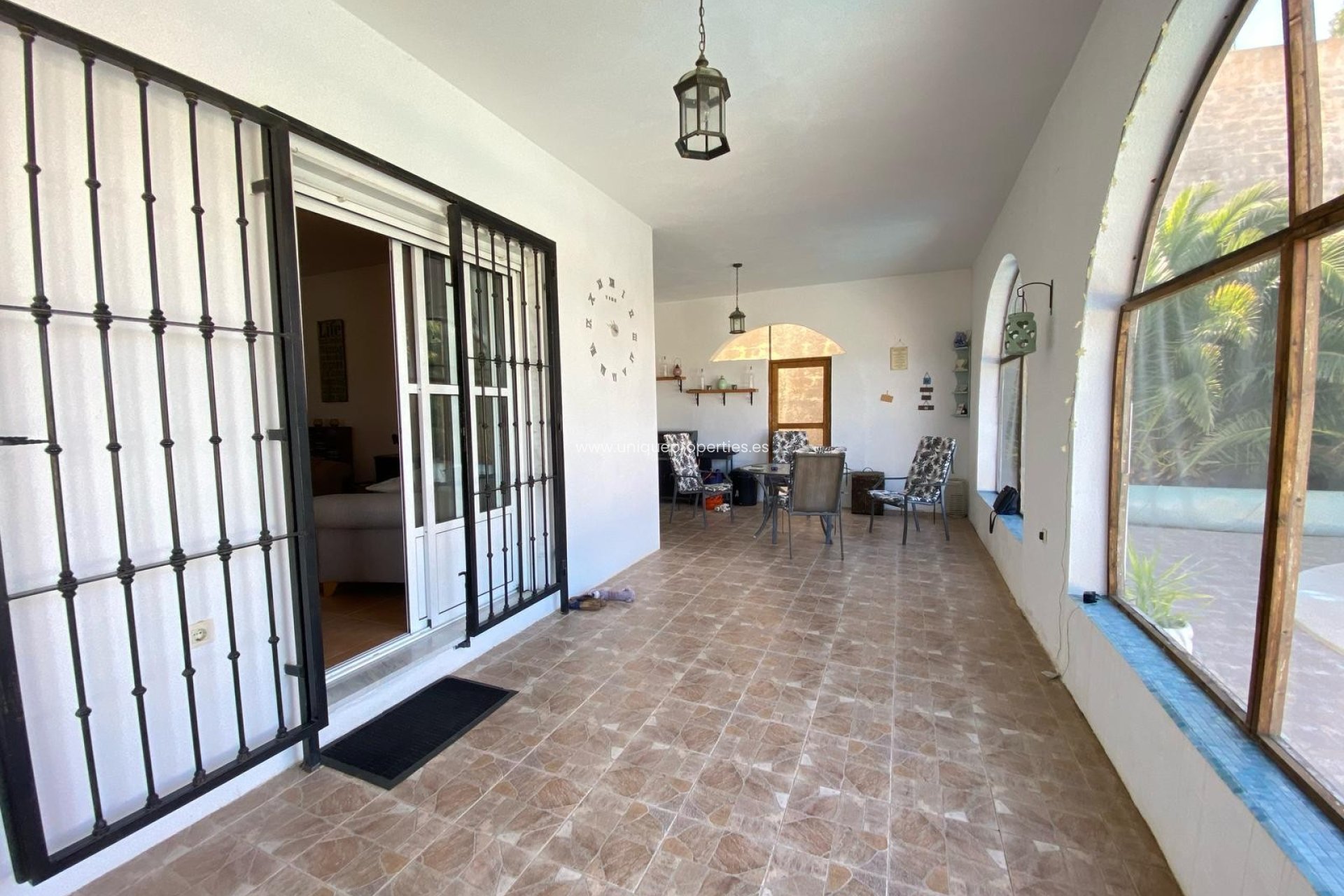 Resale - Villa -
Albanchez
