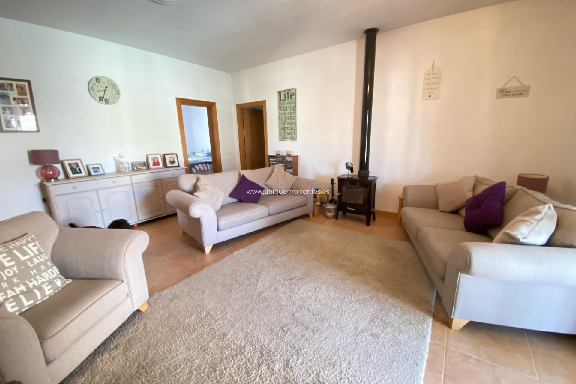 Resale - Villa -
Albanchez