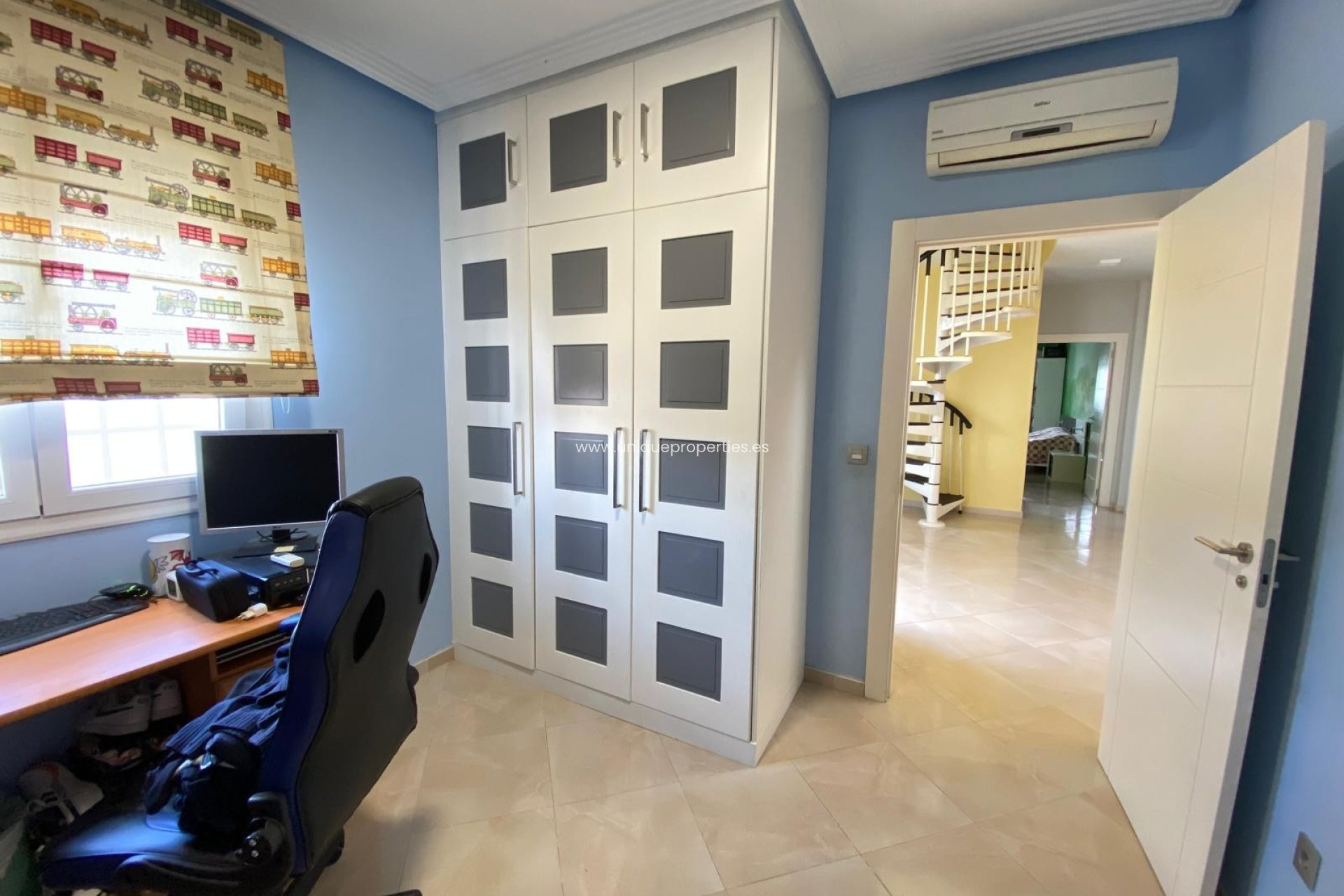 Resale - Villa -
Albanchez