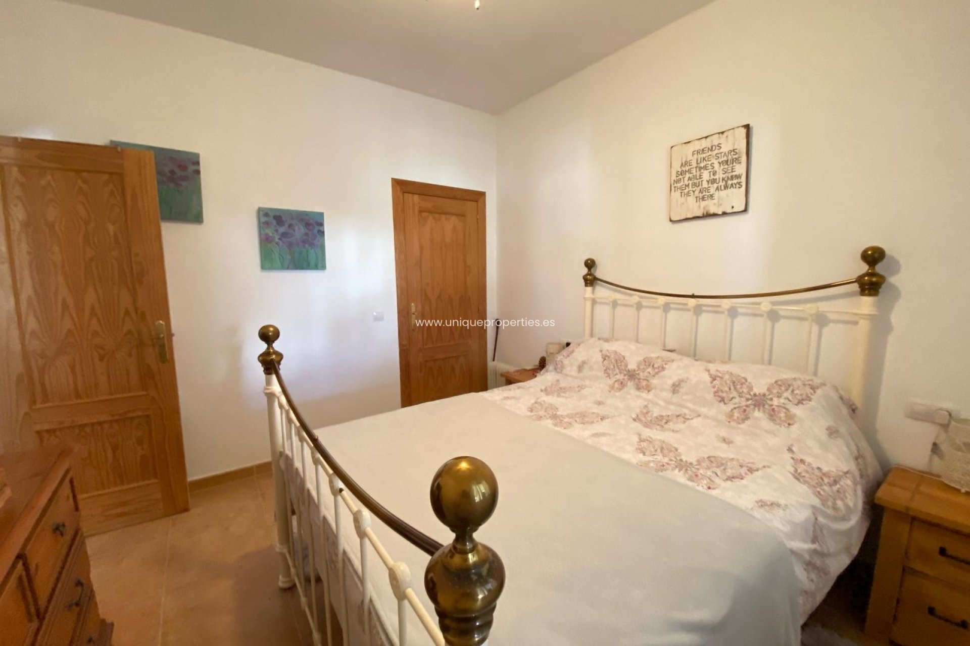 Resale - Villa -
Albanchez