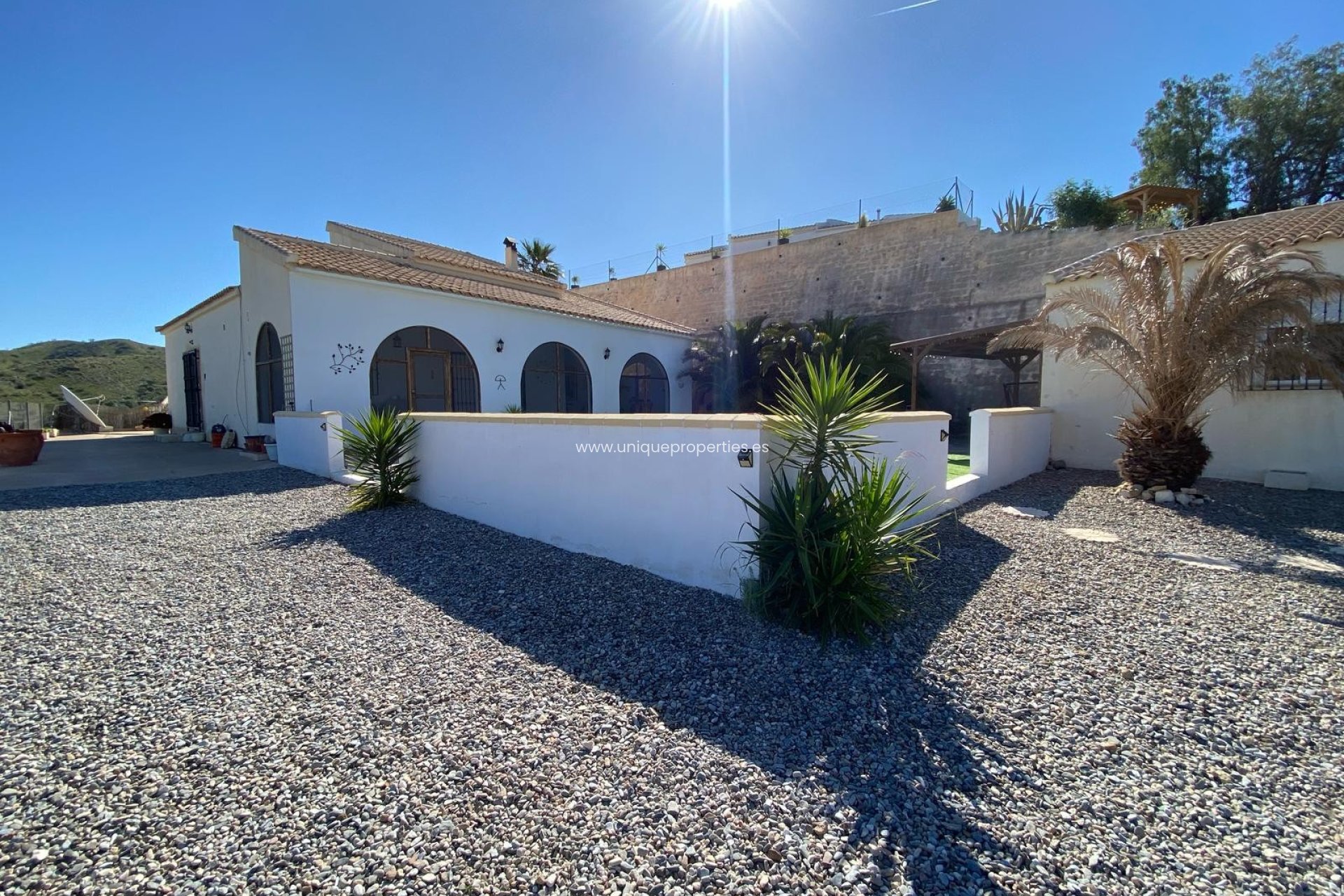 Resale - Villa -
Albanchez