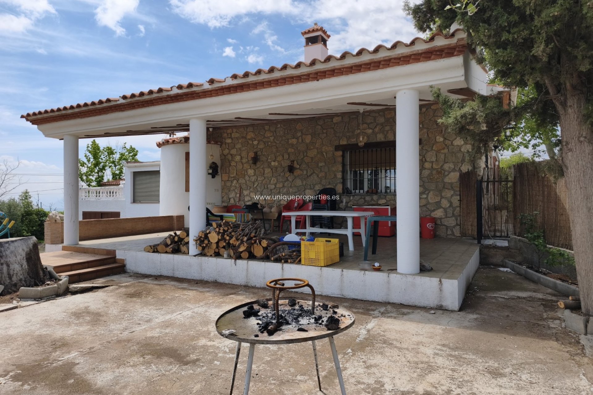 Resale - Villa -
Castril