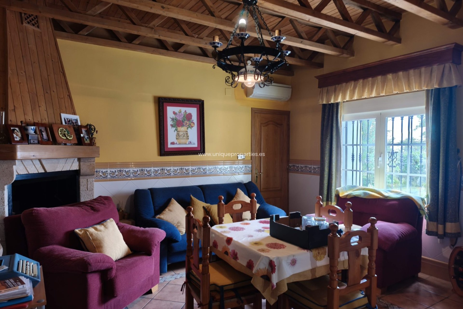 Resale - Villa -
Castril