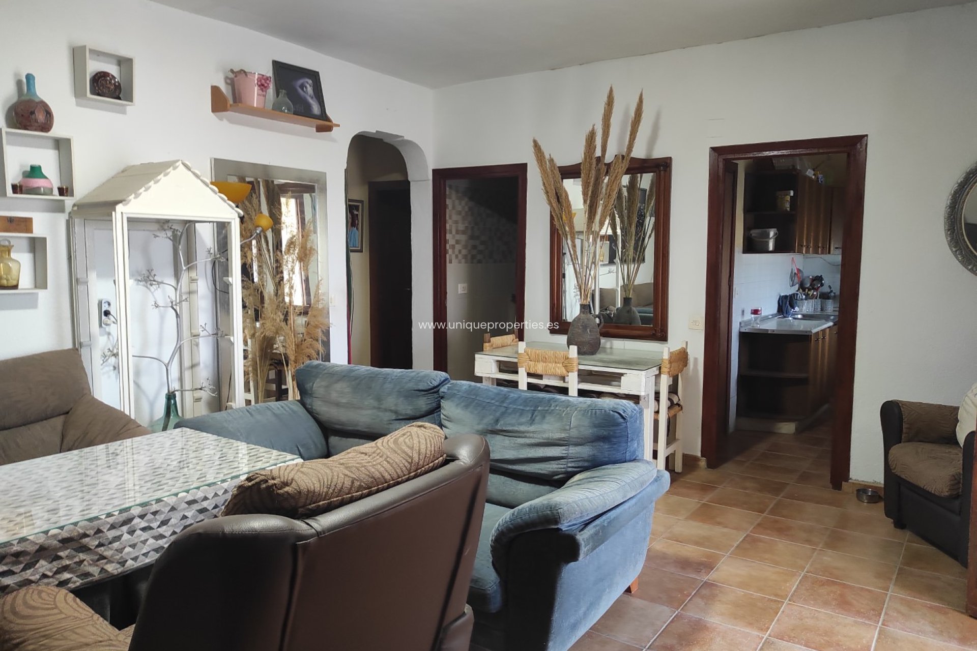 Resale - Villa -
Cela