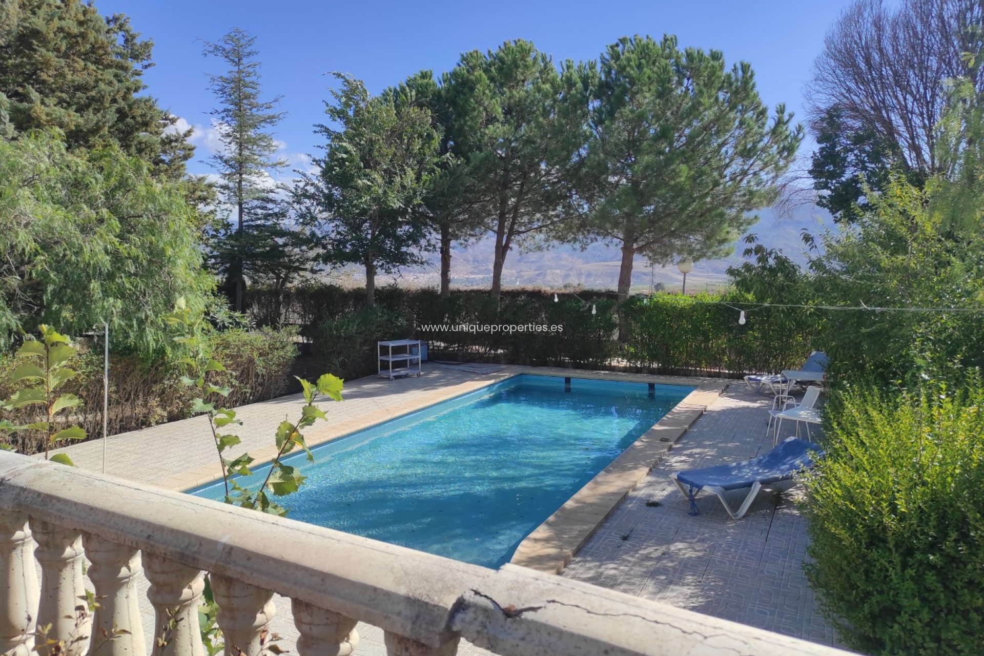 Resale - Villa -
Cela