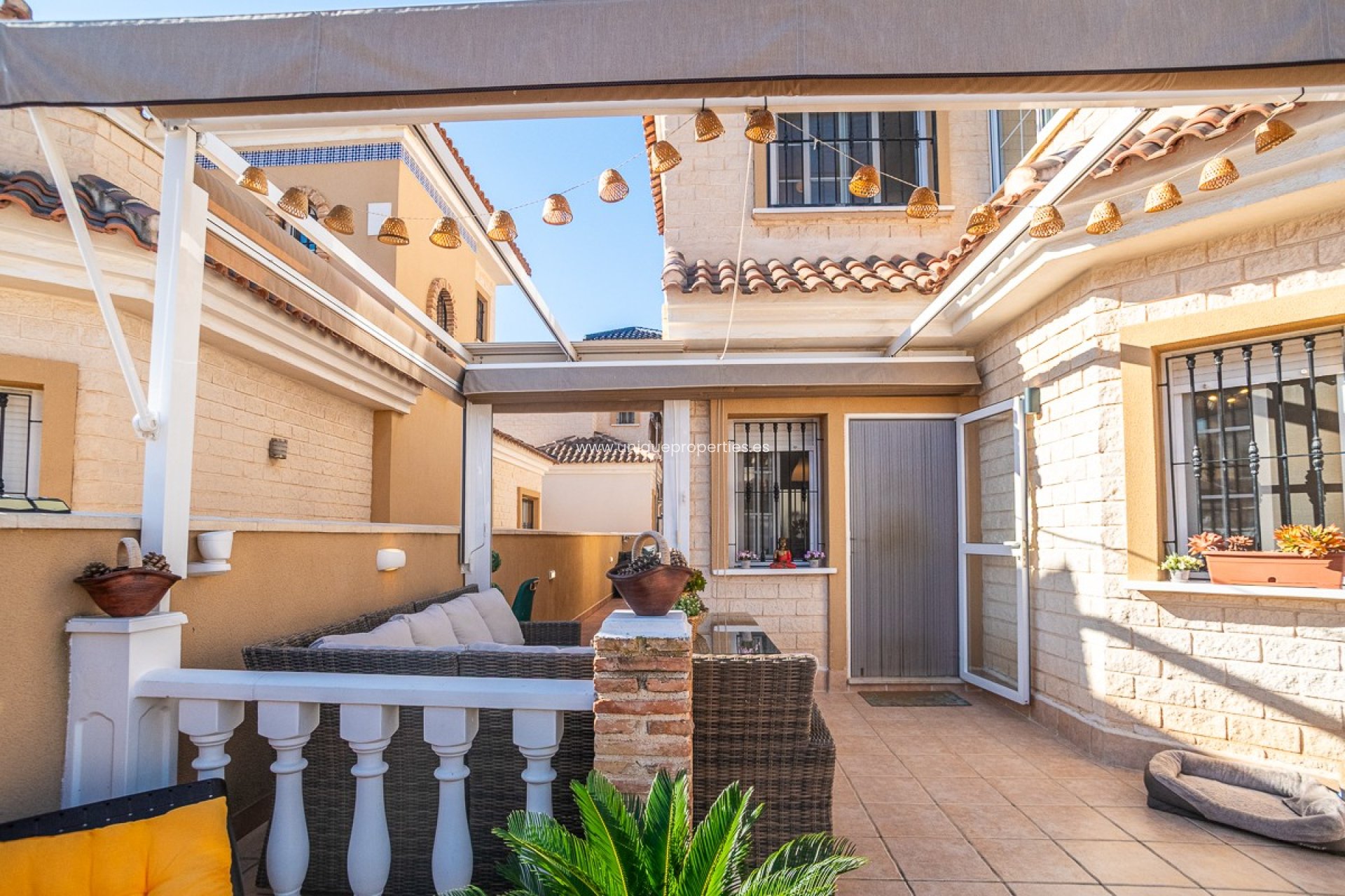 Resale - Villa -
Guardamar del Segura - EL RASO