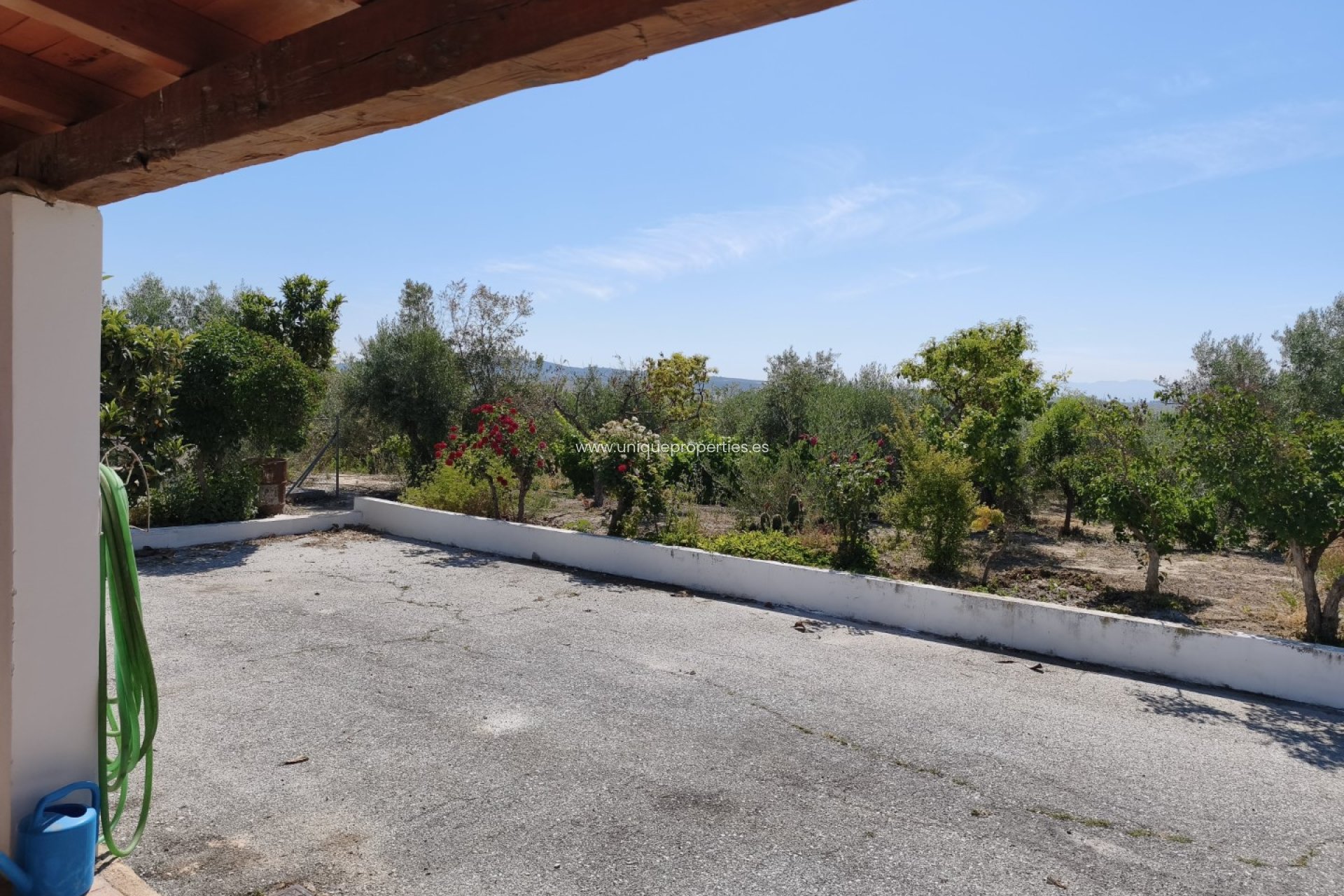 Resale - Villa -
Huescar