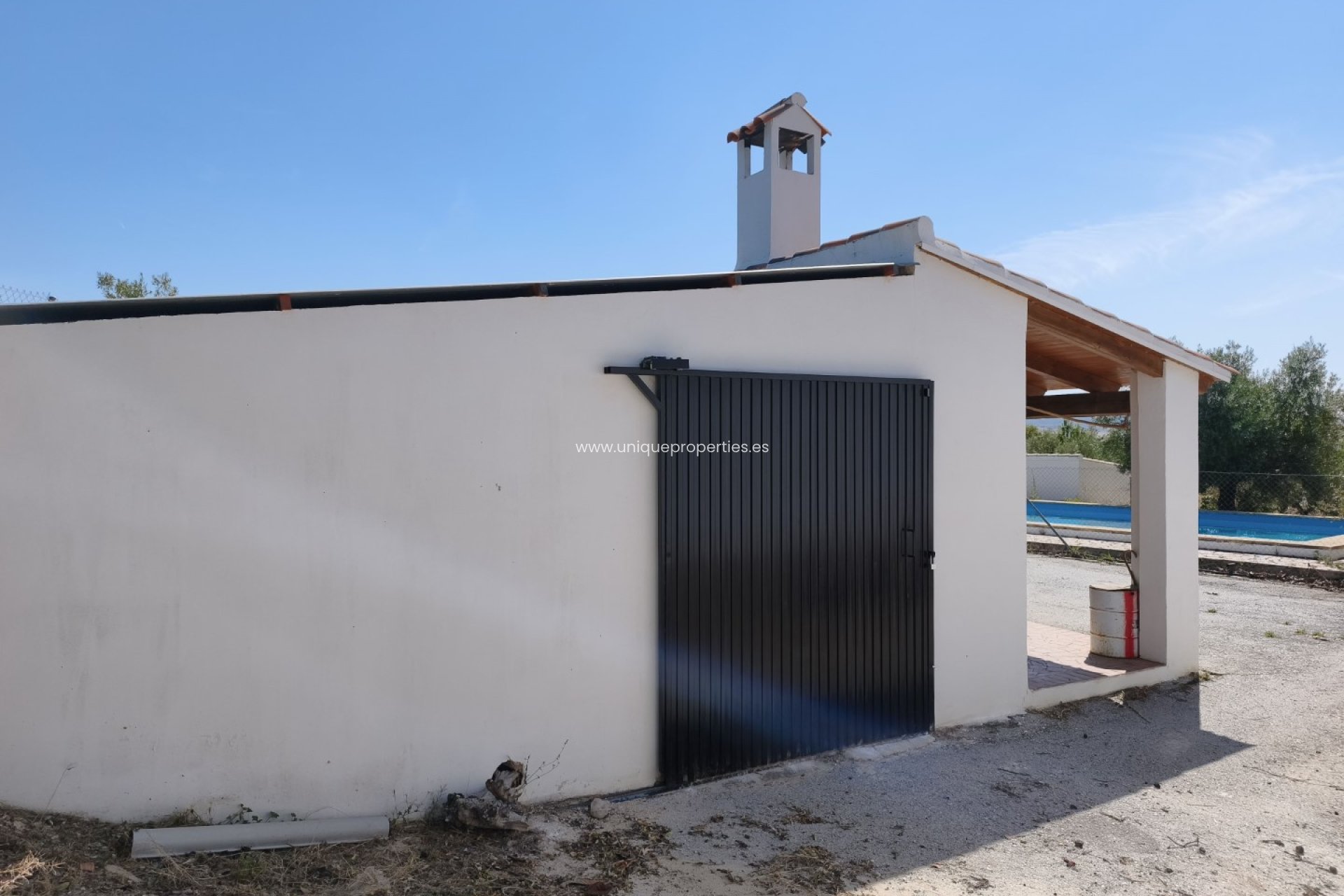 Resale - Villa -
Huescar