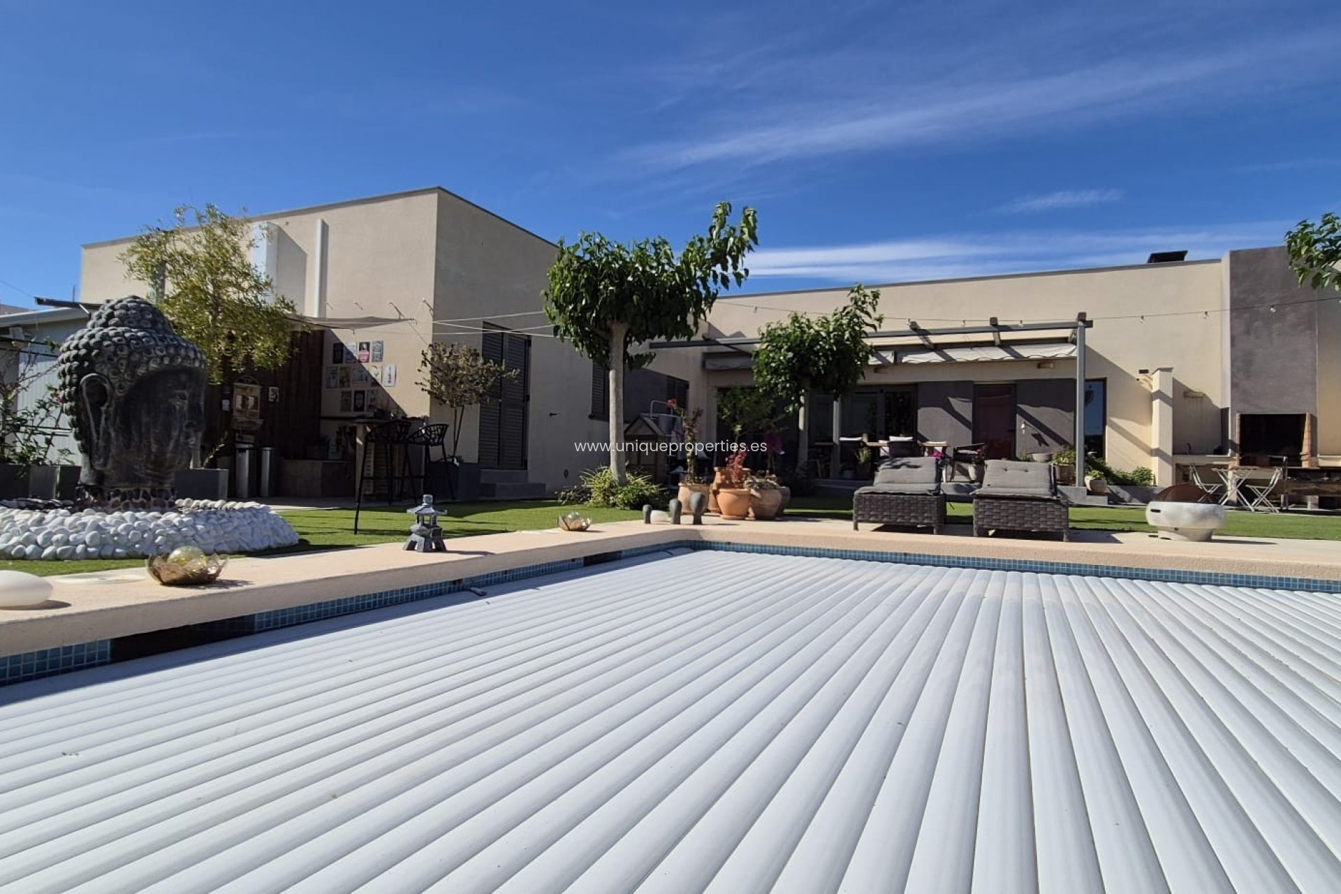 Resale - Villa -
Lorca
