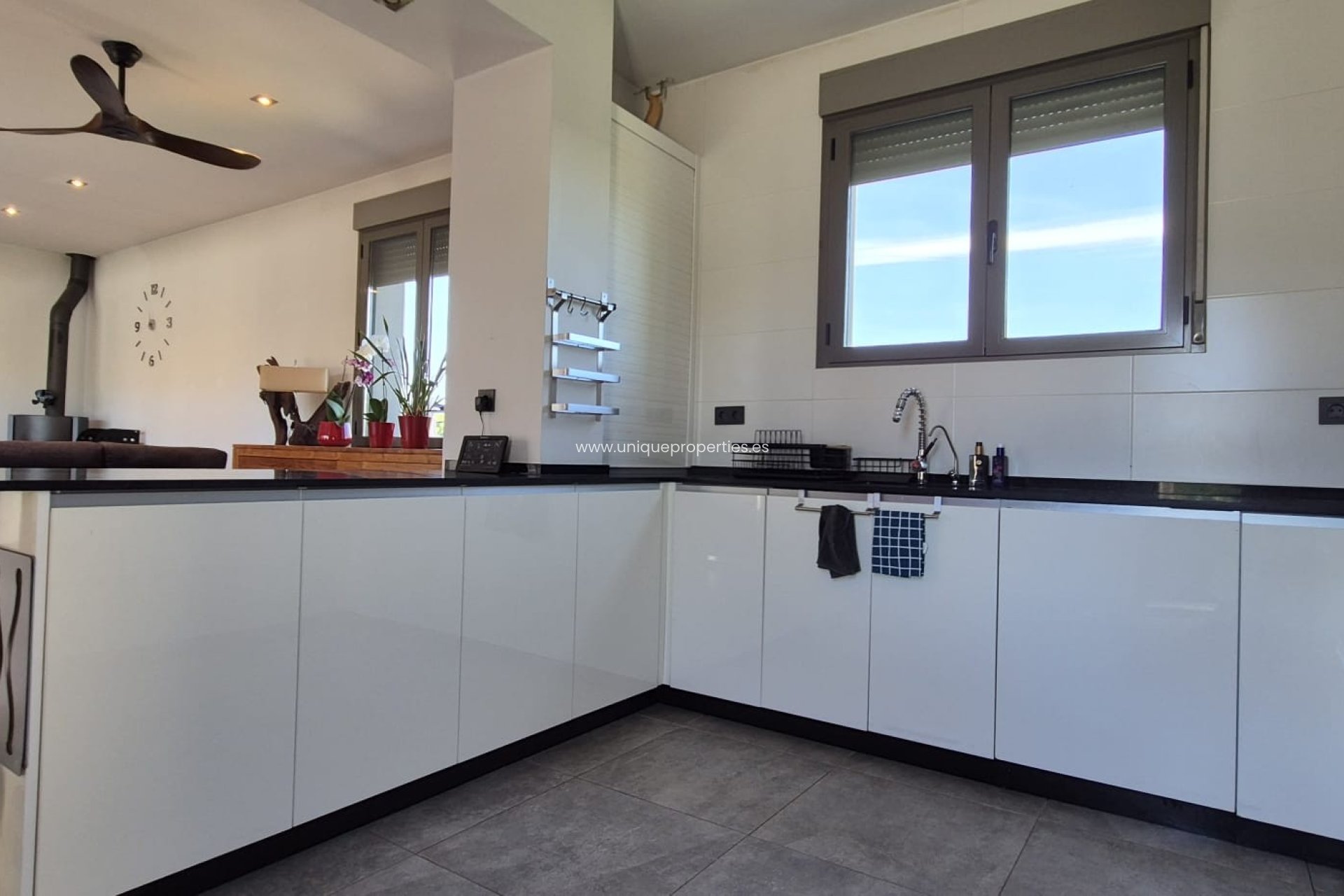 Resale - Villa -
Lorca