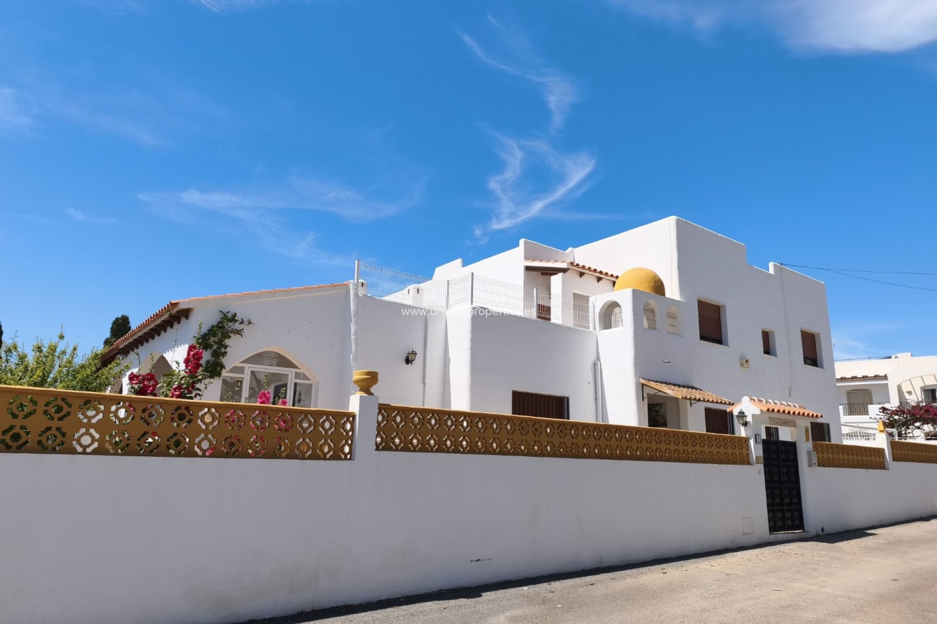 Resale - Villa -
Mojacár