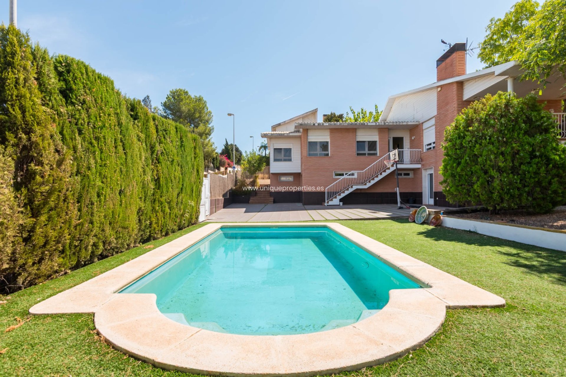 Resale - Villa -
MOLINA DEL SEGURA