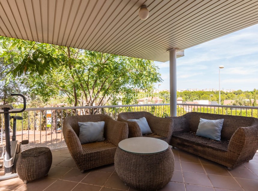 Resale - Villa -
MOLINA DEL SEGURA