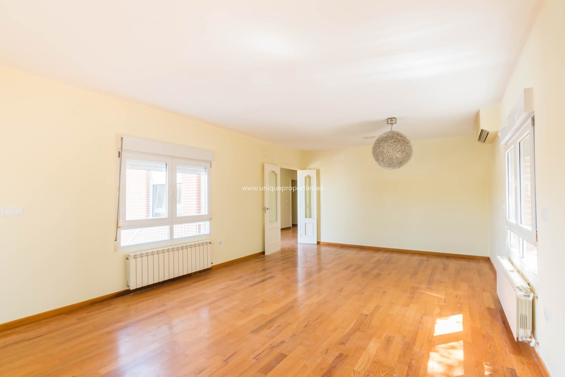 Resale - Villa -
MOLINA DEL SEGURA