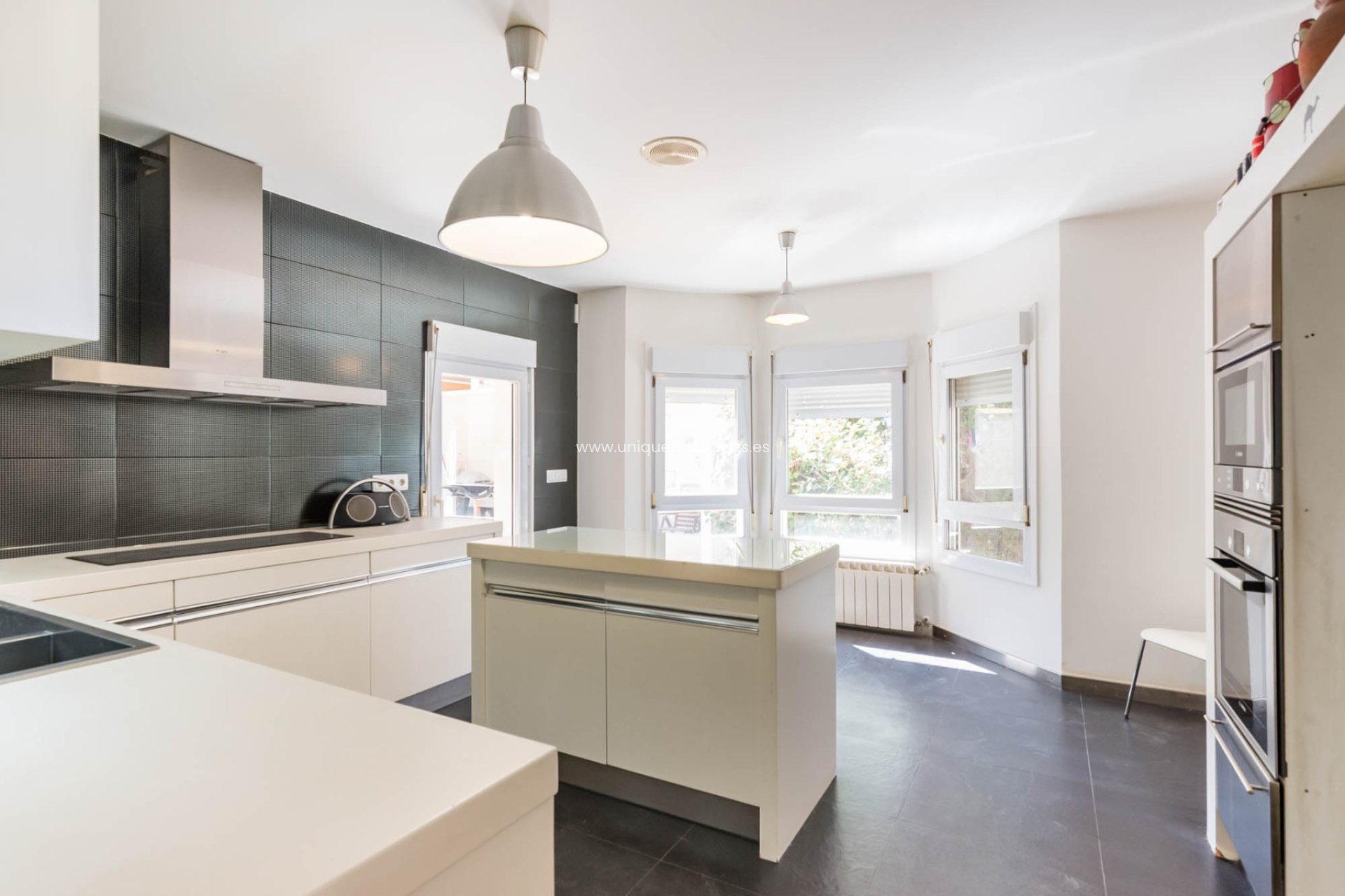 Resale - Villa -
MOLINA DEL SEGURA