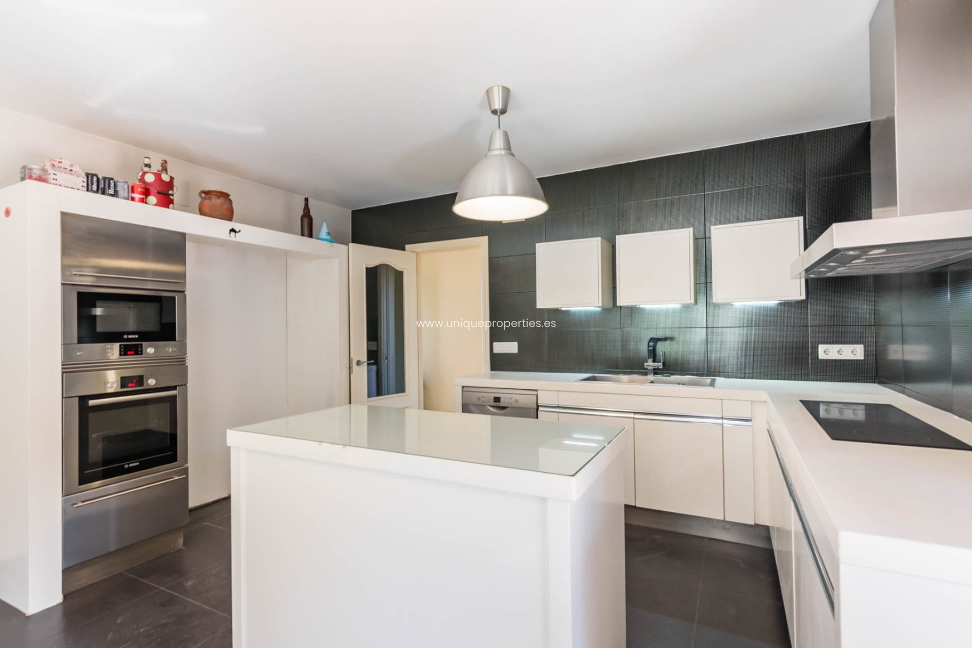 Resale - Villa -
MOLINA DEL SEGURA