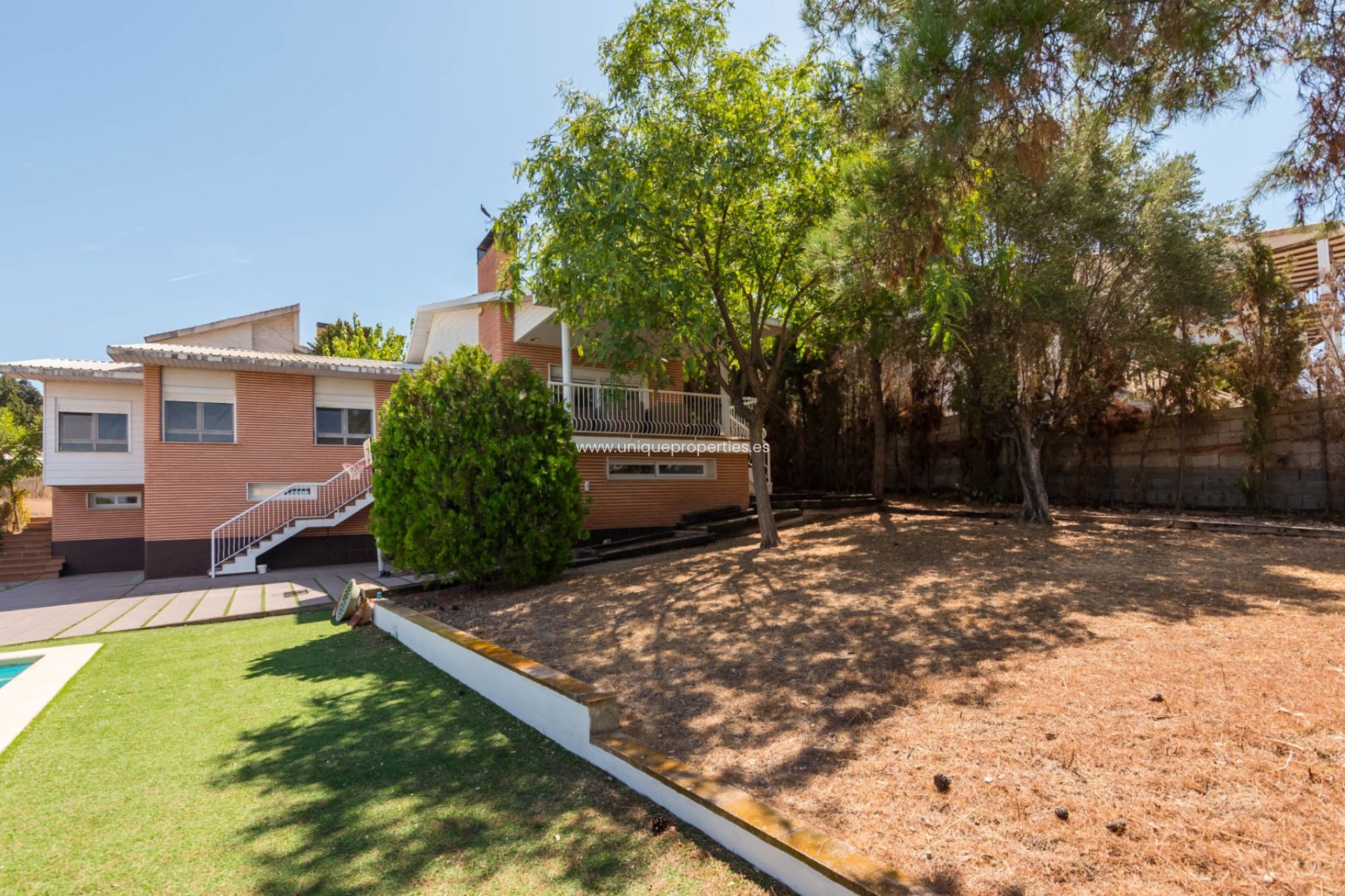 Resale - Villa -
MOLINA DEL SEGURA