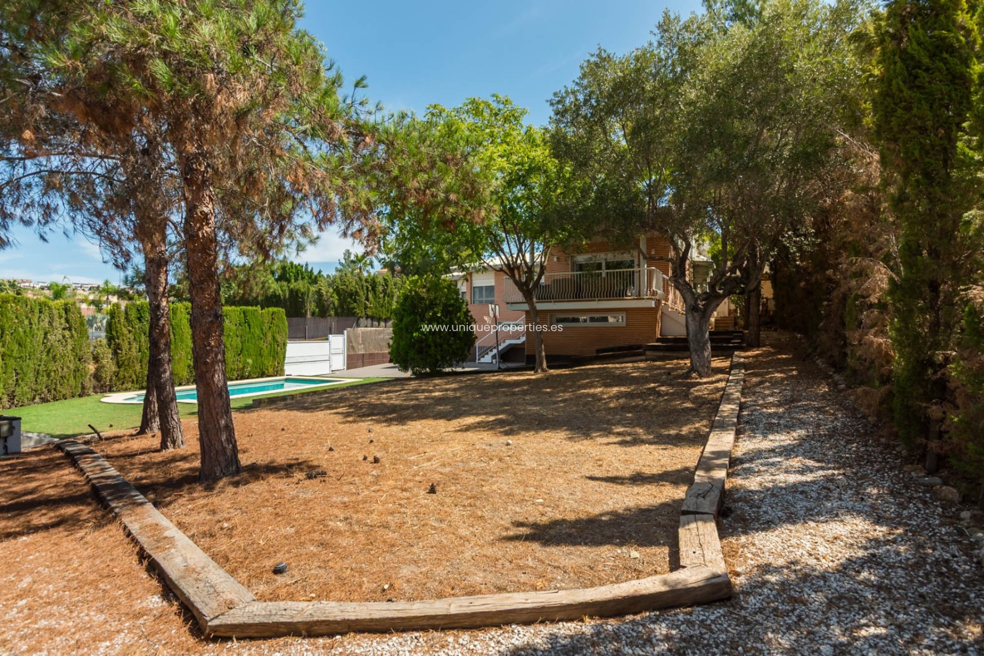 Resale - Villa -
MOLINA DEL SEGURA