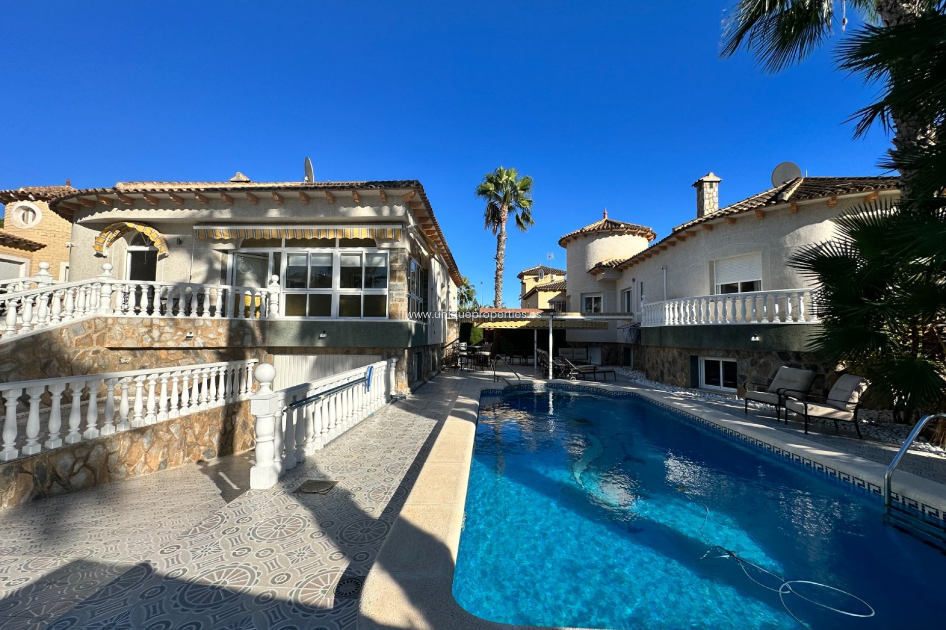 Resale - Villa -
Orihuela - Benferri