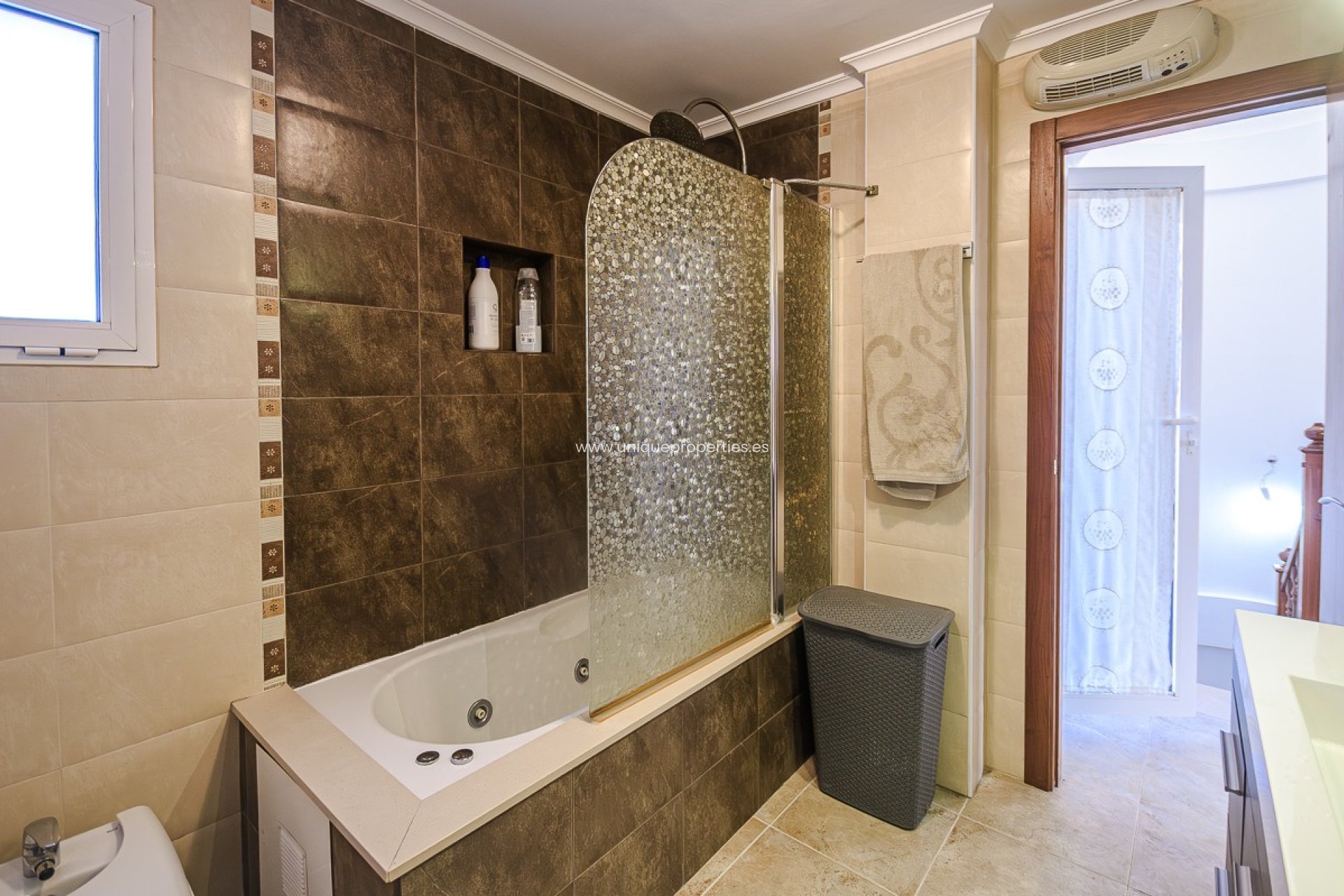 Resale - Villa -
Orihuela - Benferri