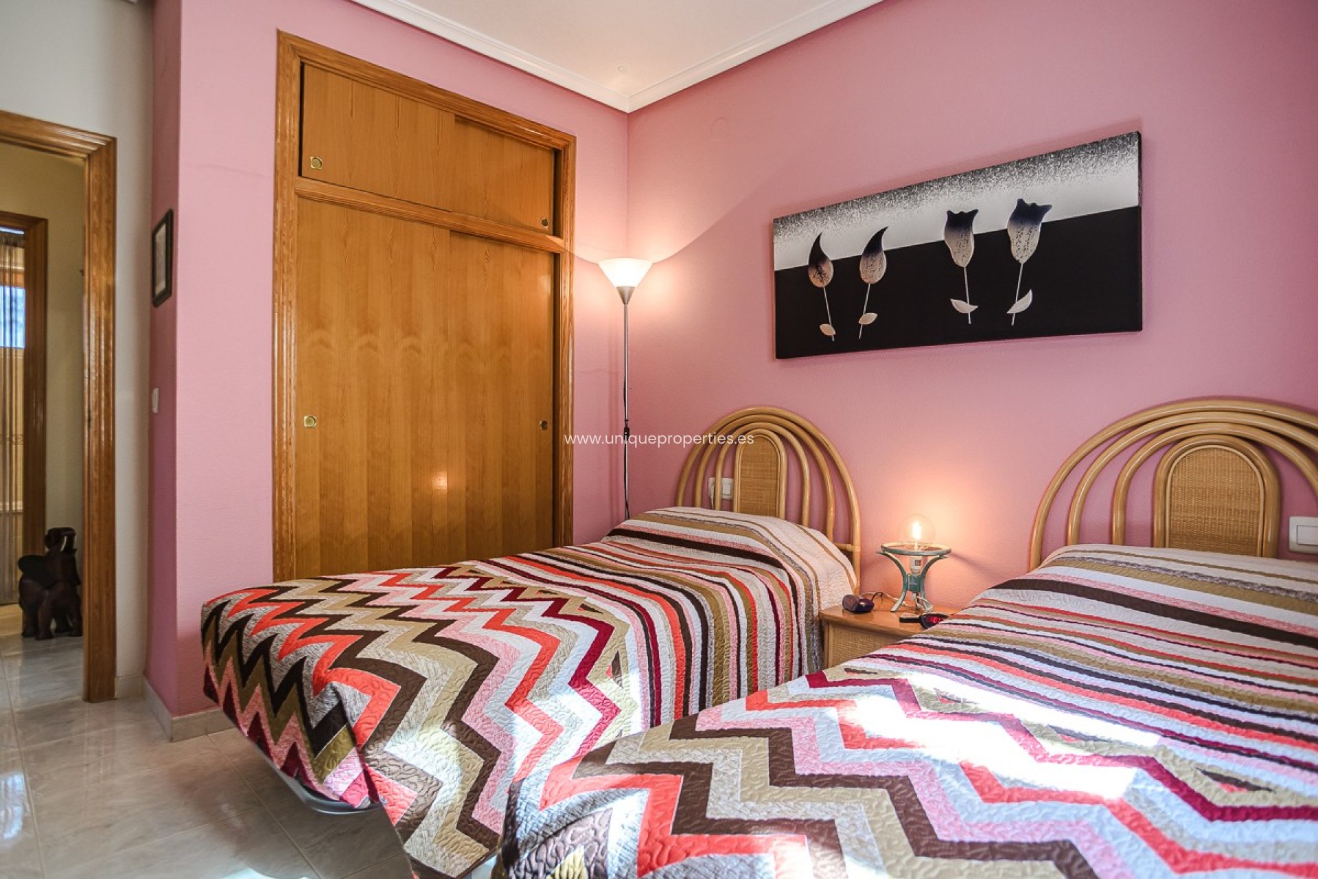 Resale - Villa -
Orihuela Costa - Los Altos