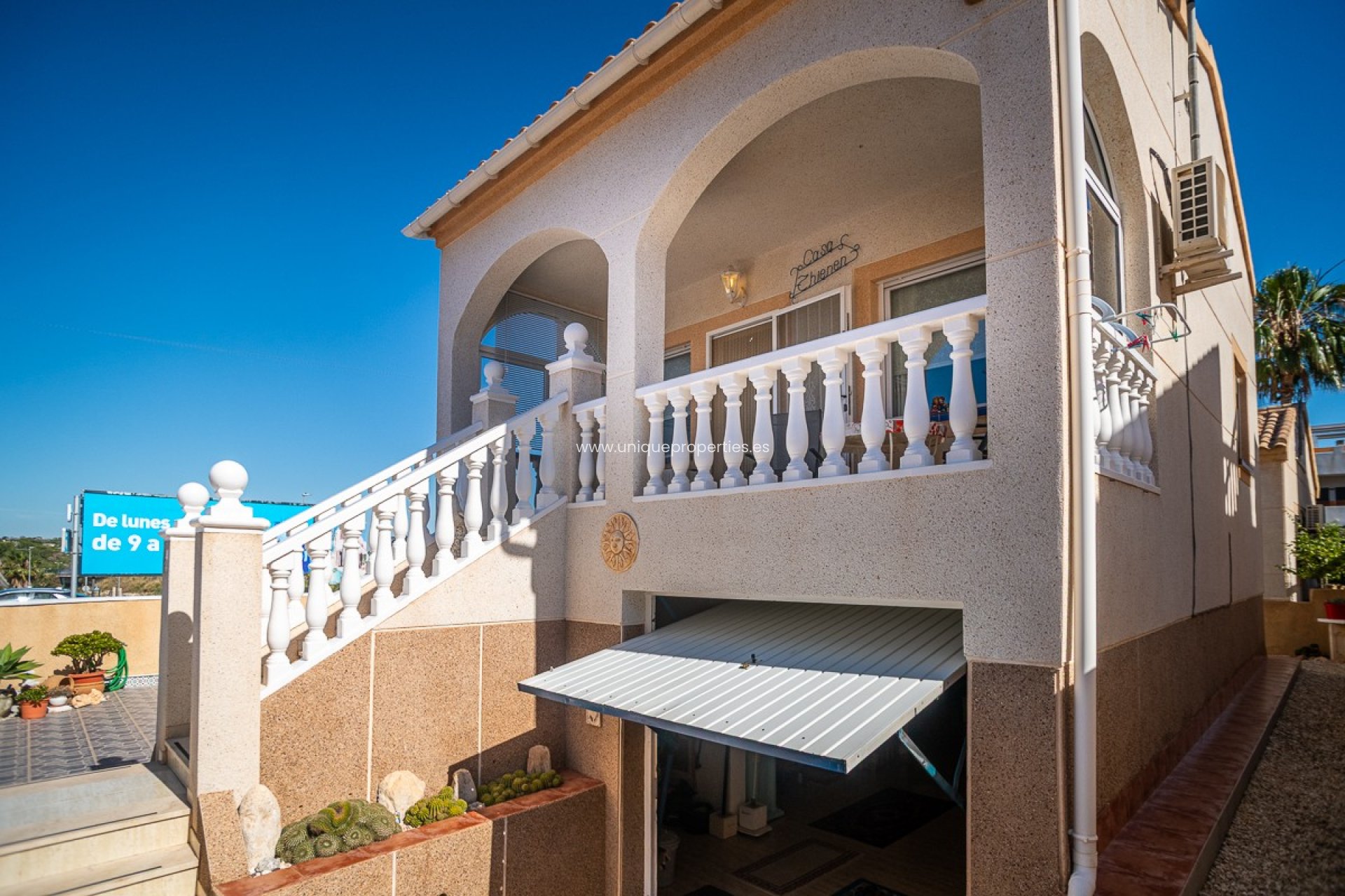 Resale - Villa -
Orihuela Costa - Los Altos