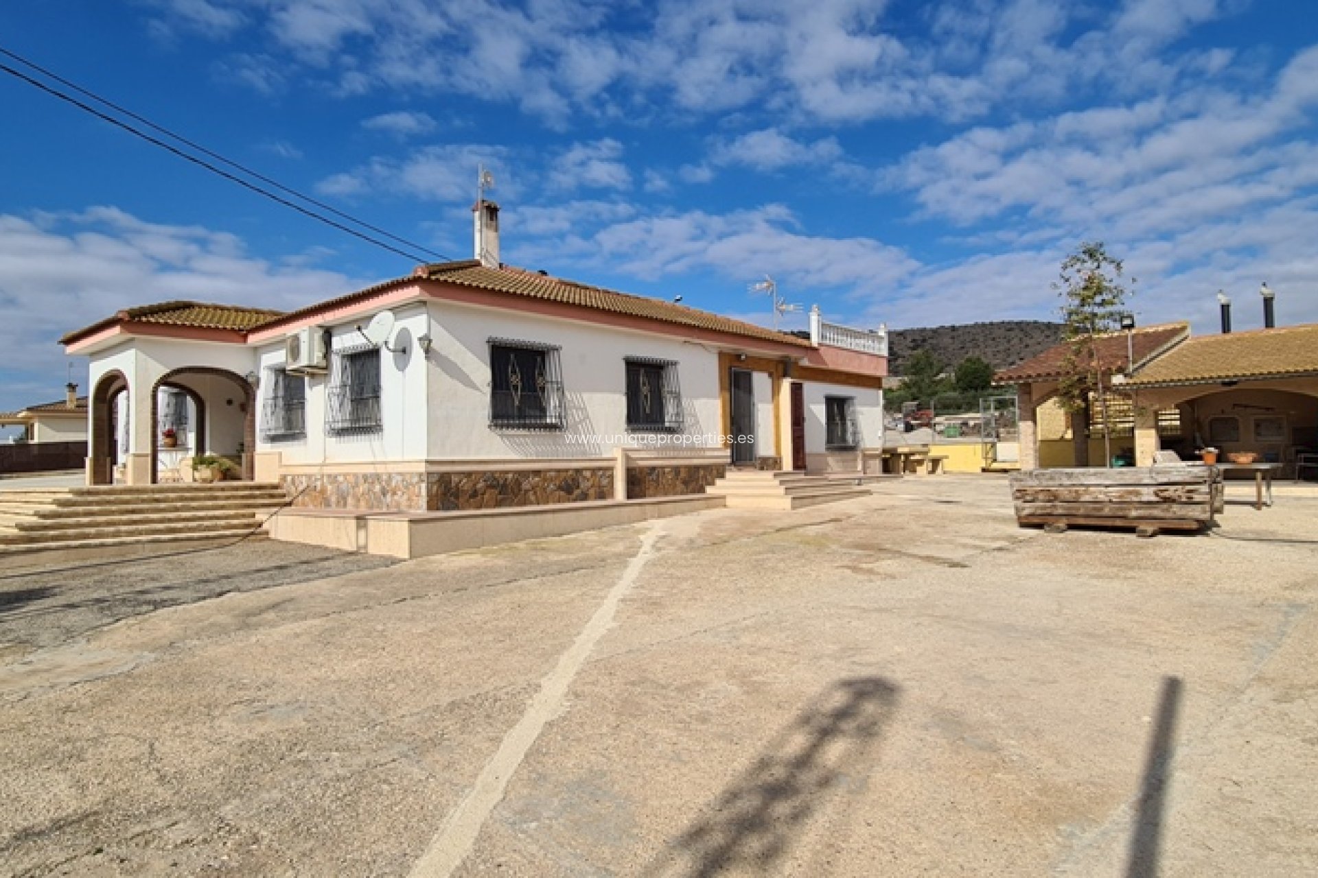 Resale - Villa -
Orihuela - La Matanza