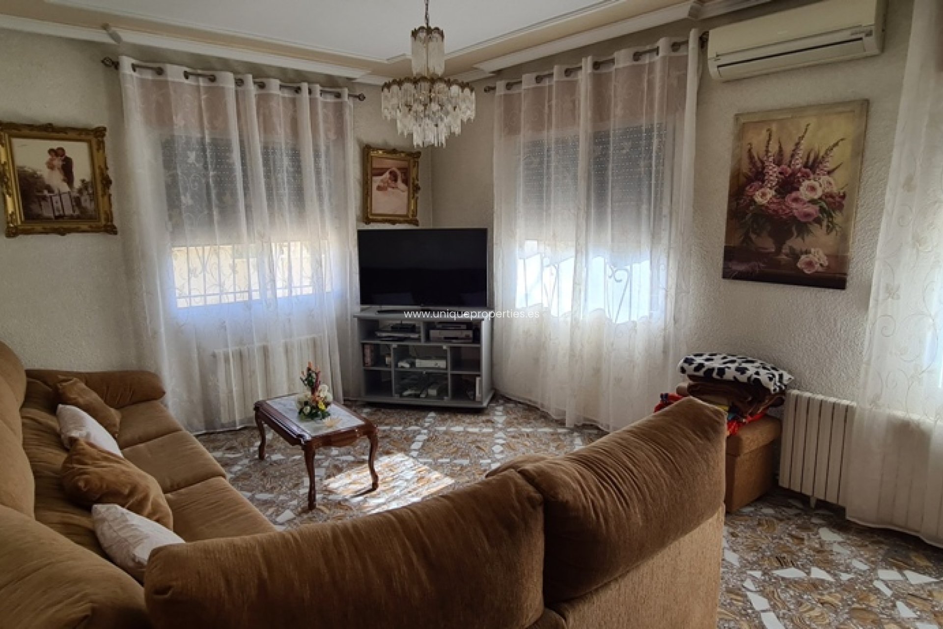 Resale - Villa -
Orihuela - La Matanza