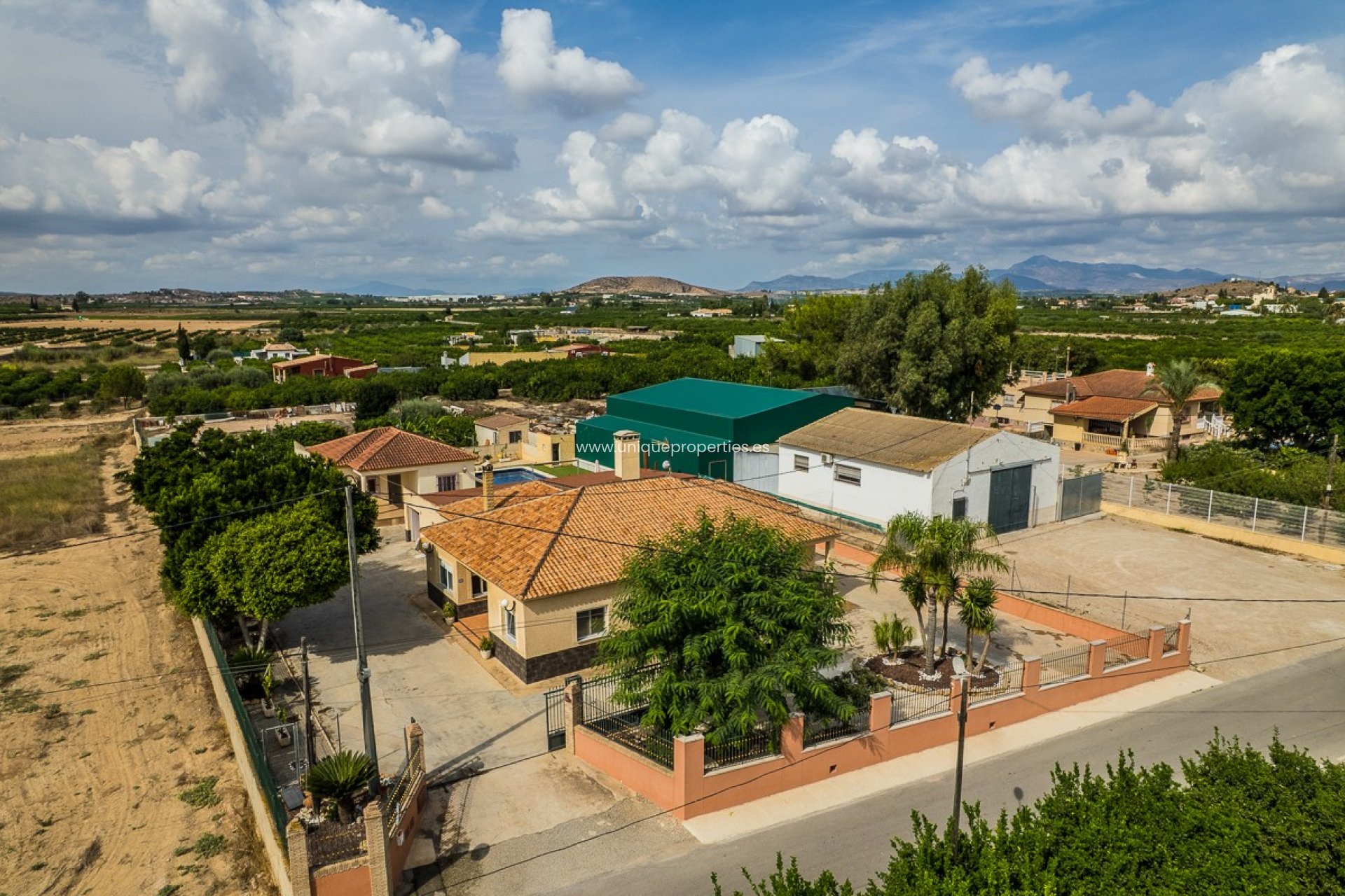 Resale - Villa -
Orihuela - La Matanza