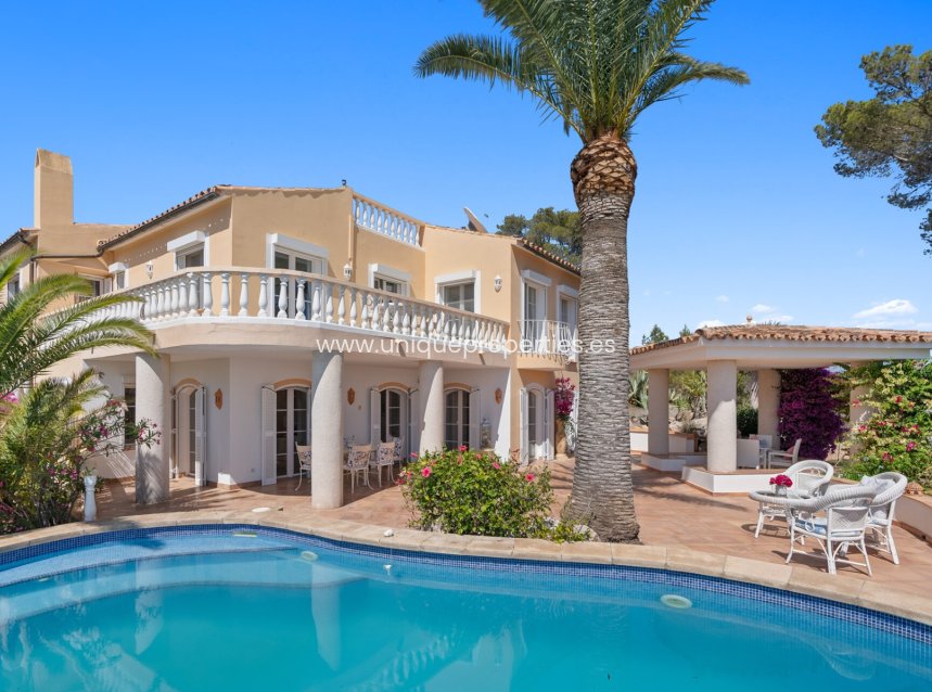 Resale - Villa -
Port d'Andratx - Andratx