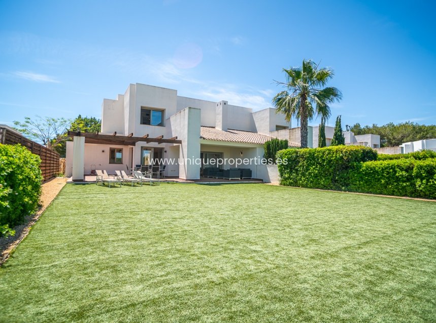 Resale - Villa -
San Miguel de Salinas - Las Colinas Golf