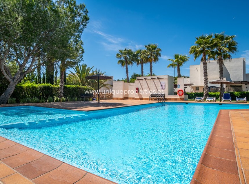 Resale - Villa -
San Miguel de Salinas - Las Colinas Golf