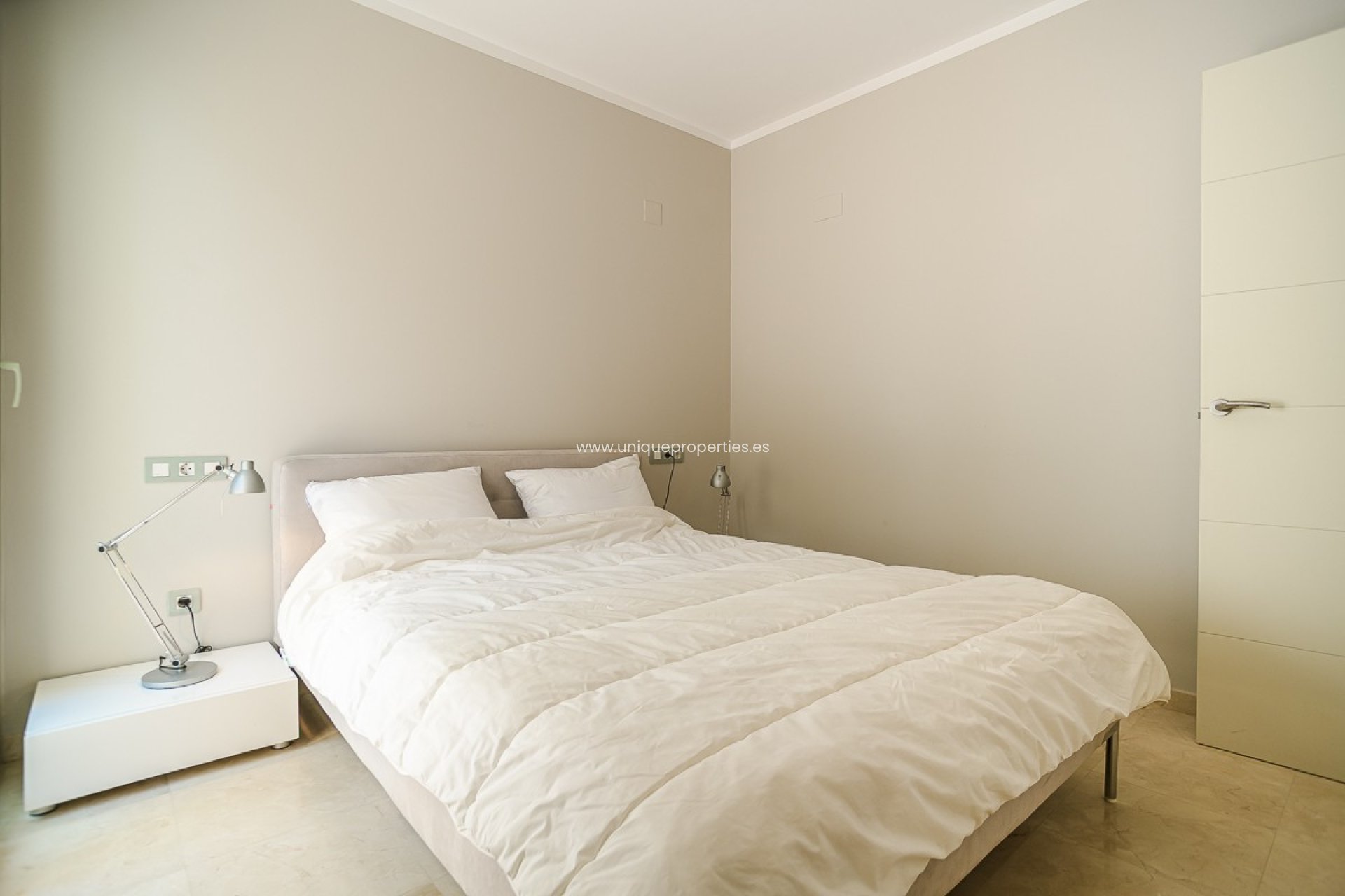 Resale - Villa -
San Miguel de Salinas - Las Colinas Golf