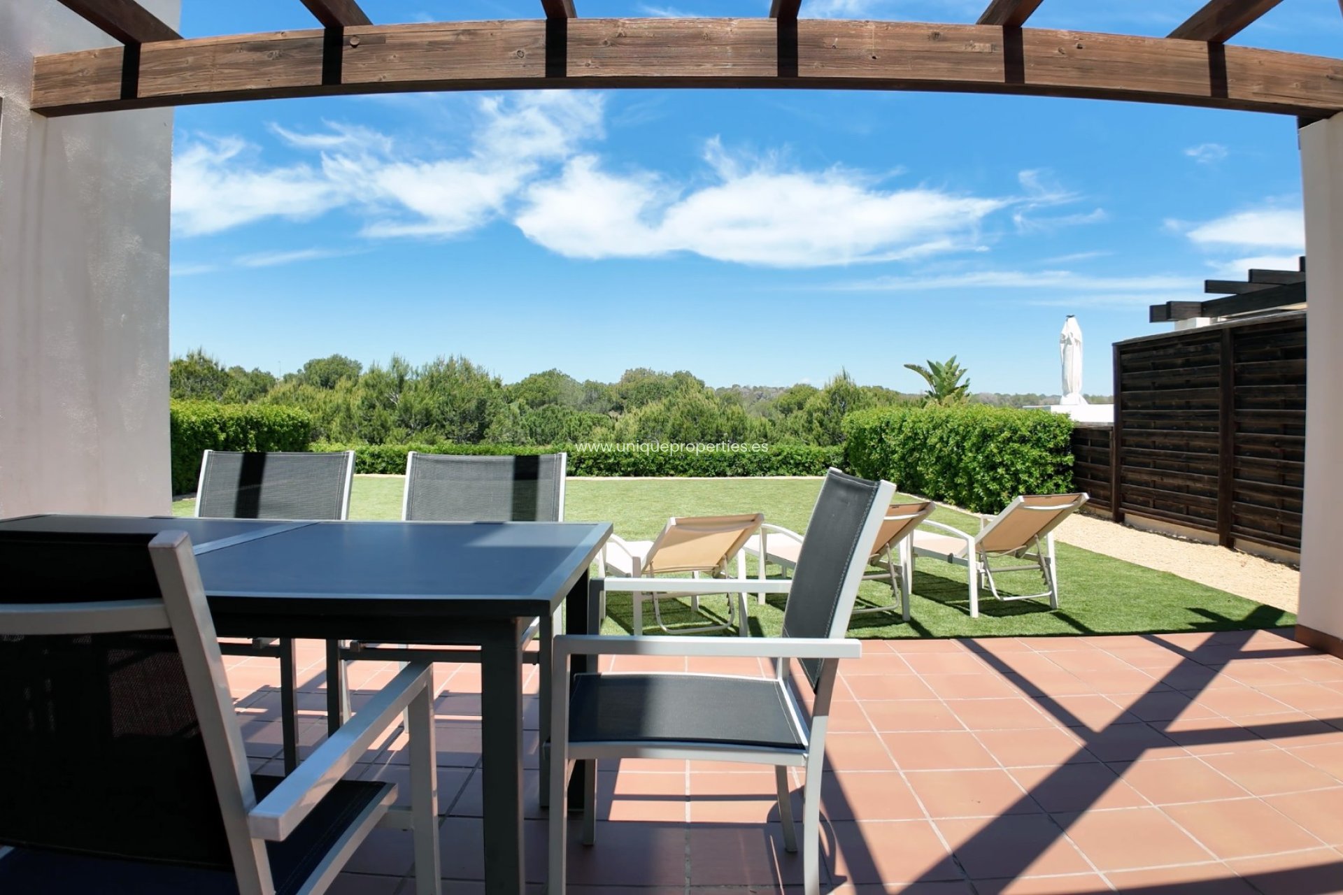 Resale - Villa -
San Miguel de Salinas - Las Colinas Golf